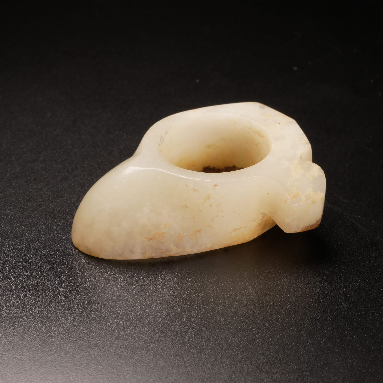 A ANCIENT JADE ARCHER'S THUMB RING (SHE): Ancient jade archer's thumb ring (she)