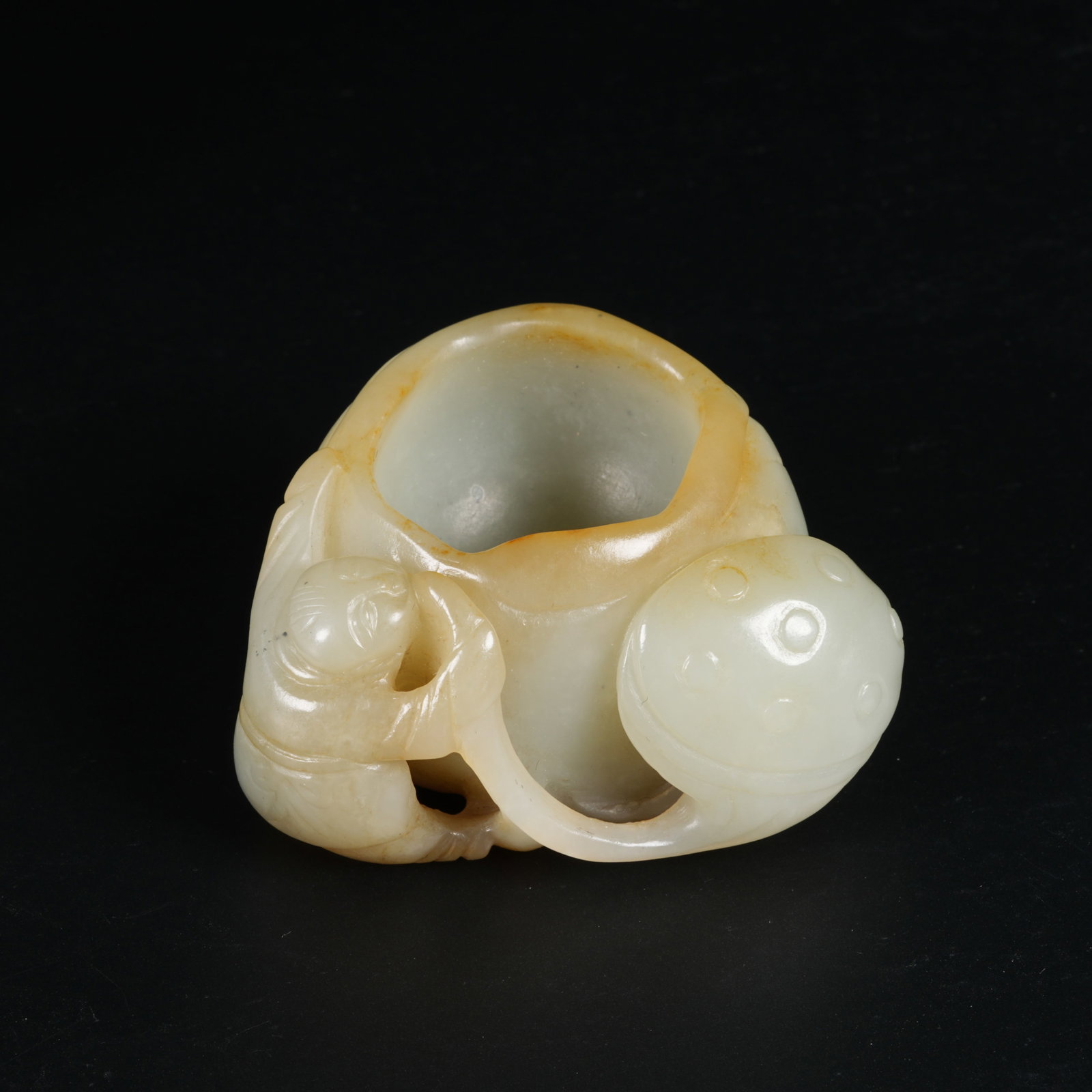 A HETIAN JADE LOTUS LEAF–SHAPED WASHER (1 of 9)
