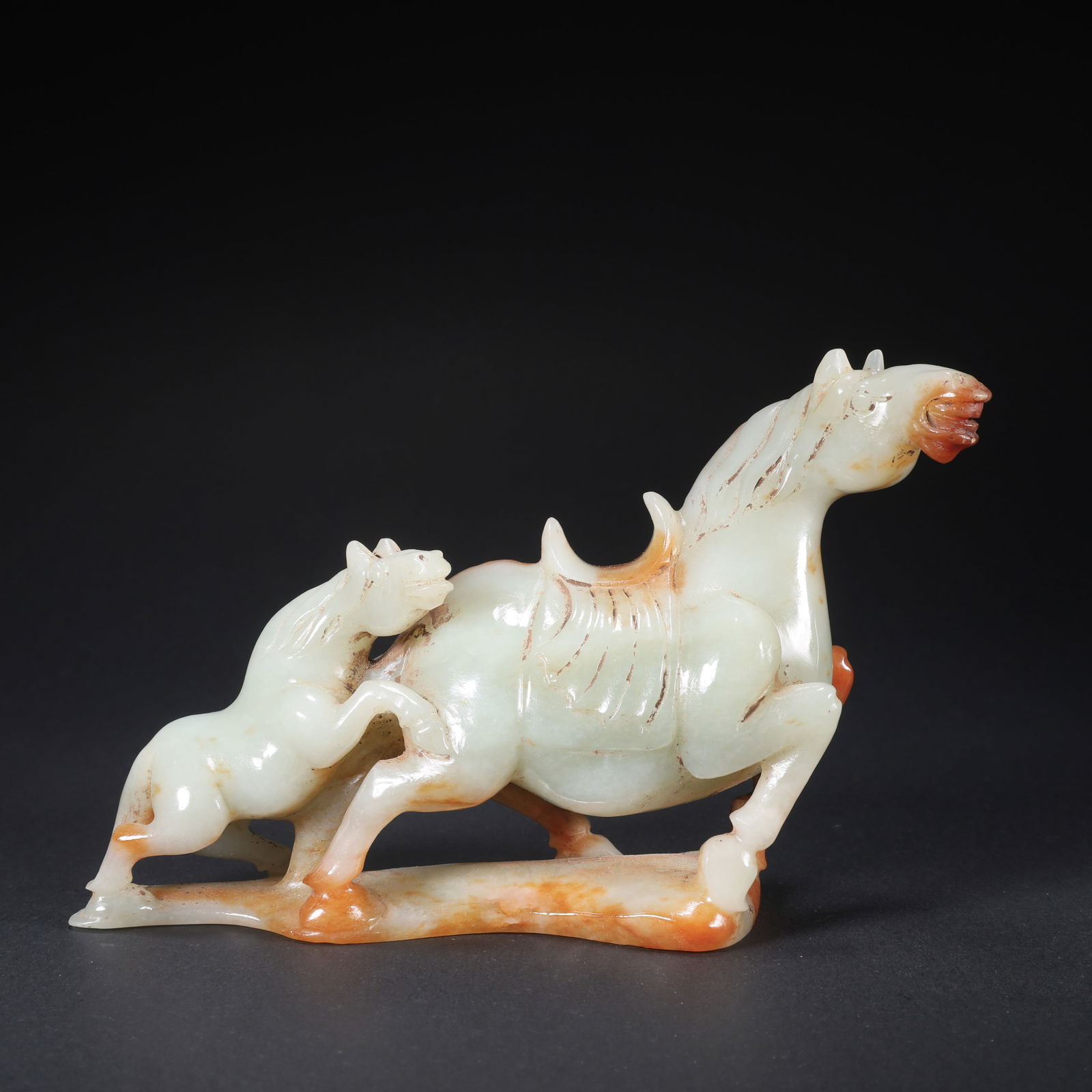 A HETIAN JADE MOTHER AND CHILD HORSES: Hetian Jade Mother and Child Horses