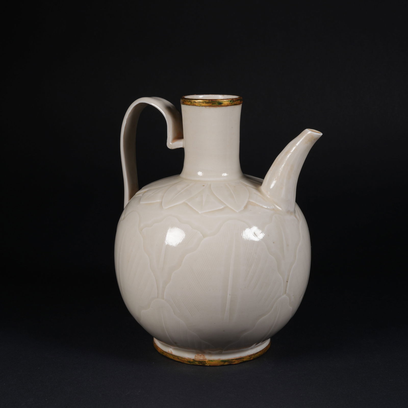 A DING WARE EWER - 4