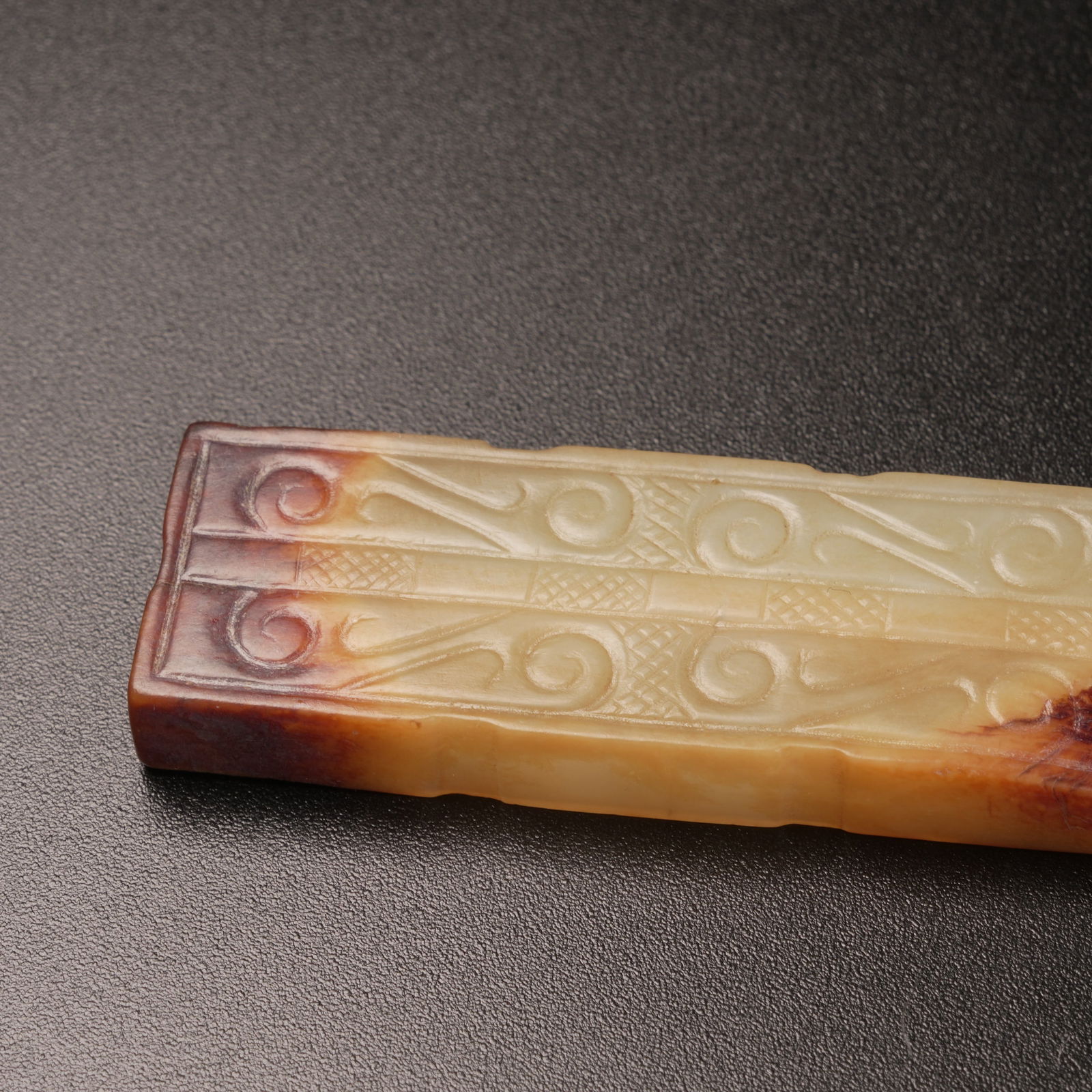 A ANCIENT JADE TOGGLE - 7