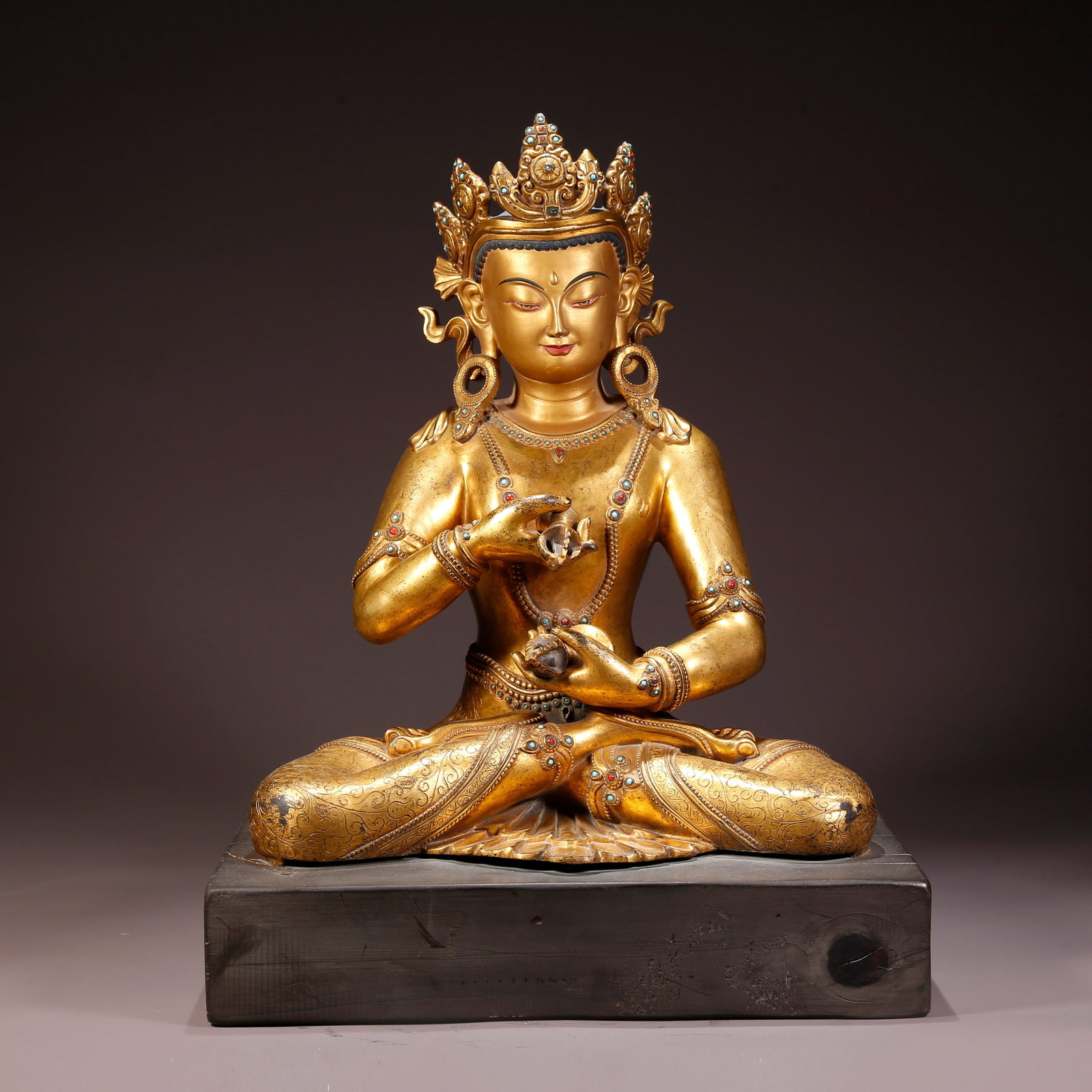 A GILT-BRONZE VAJRASATTVA FIGURE (1 of 9)