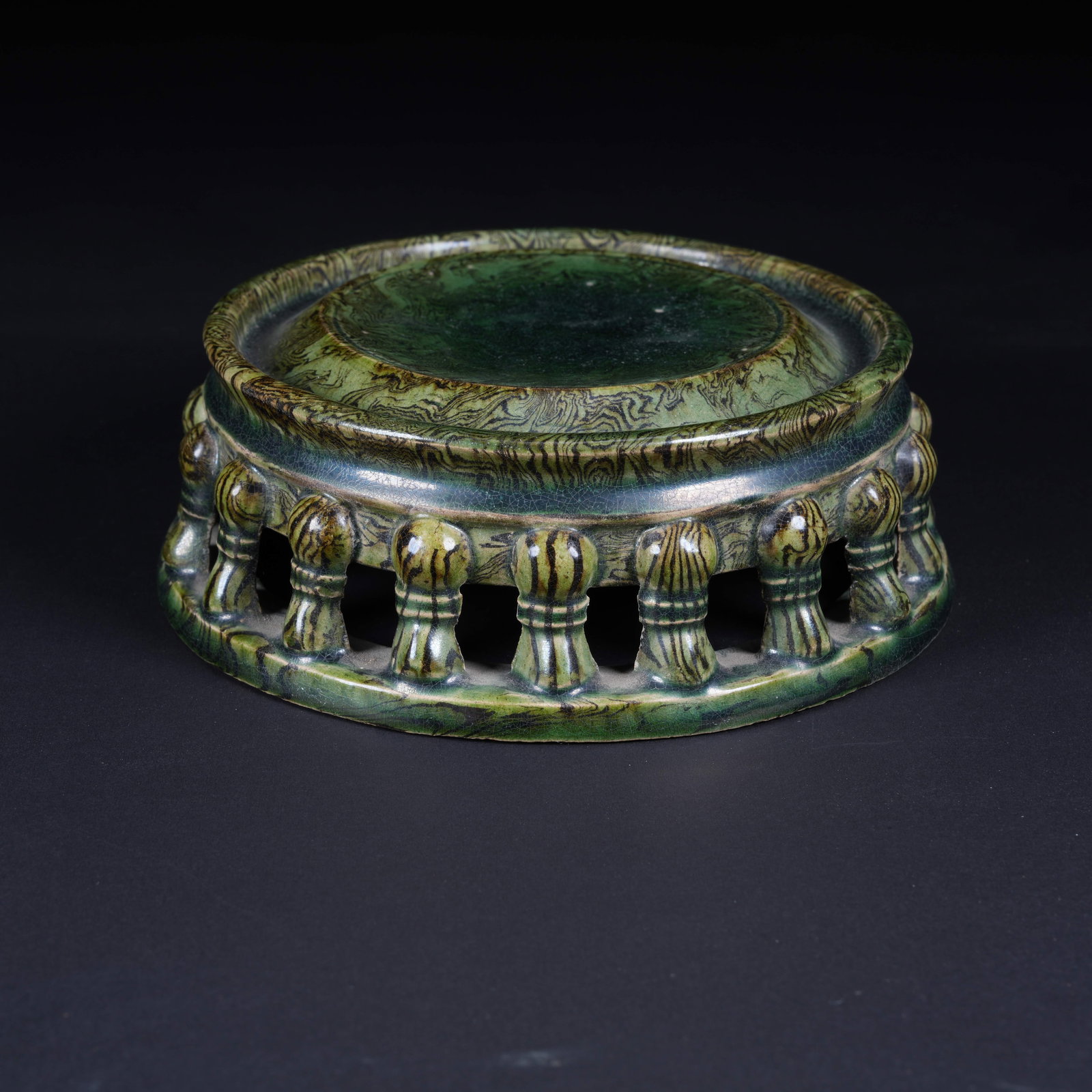 A STONE-PATTERN GLAZED BASE - 2