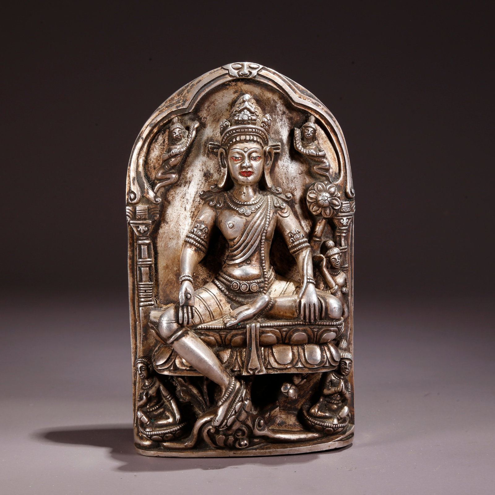 A GILDED SILVER BRONZE TARA STATUE (1 of 8)