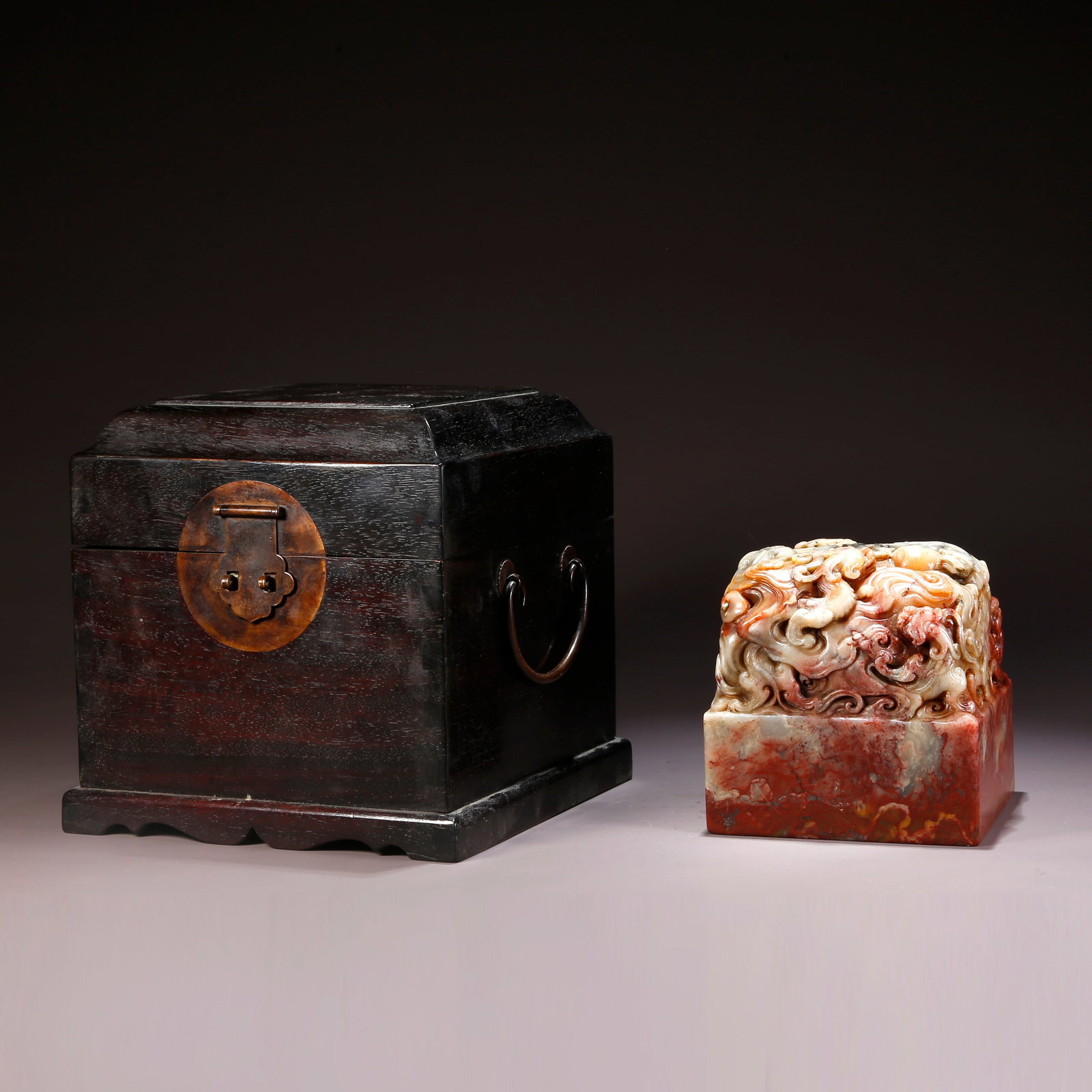 A SHOUSHAN STONE CARVED SEAL WITH DRAGON MOTIF: Shoushan Stone Carved Seal with Dragon Motif