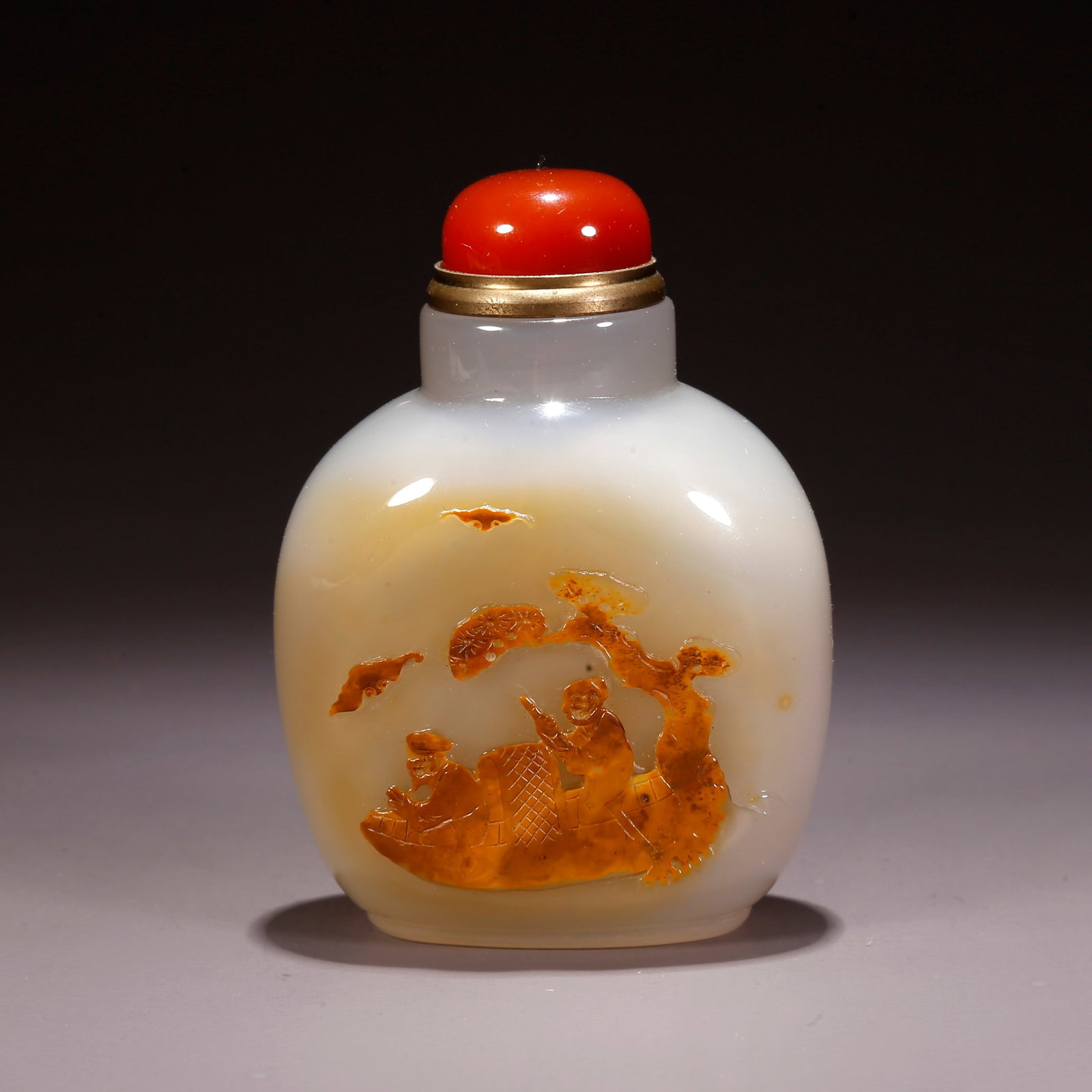 A AGATE CARVED SNUFF BOTTLE WITH FIGURAL MOTIF (1 of 9)