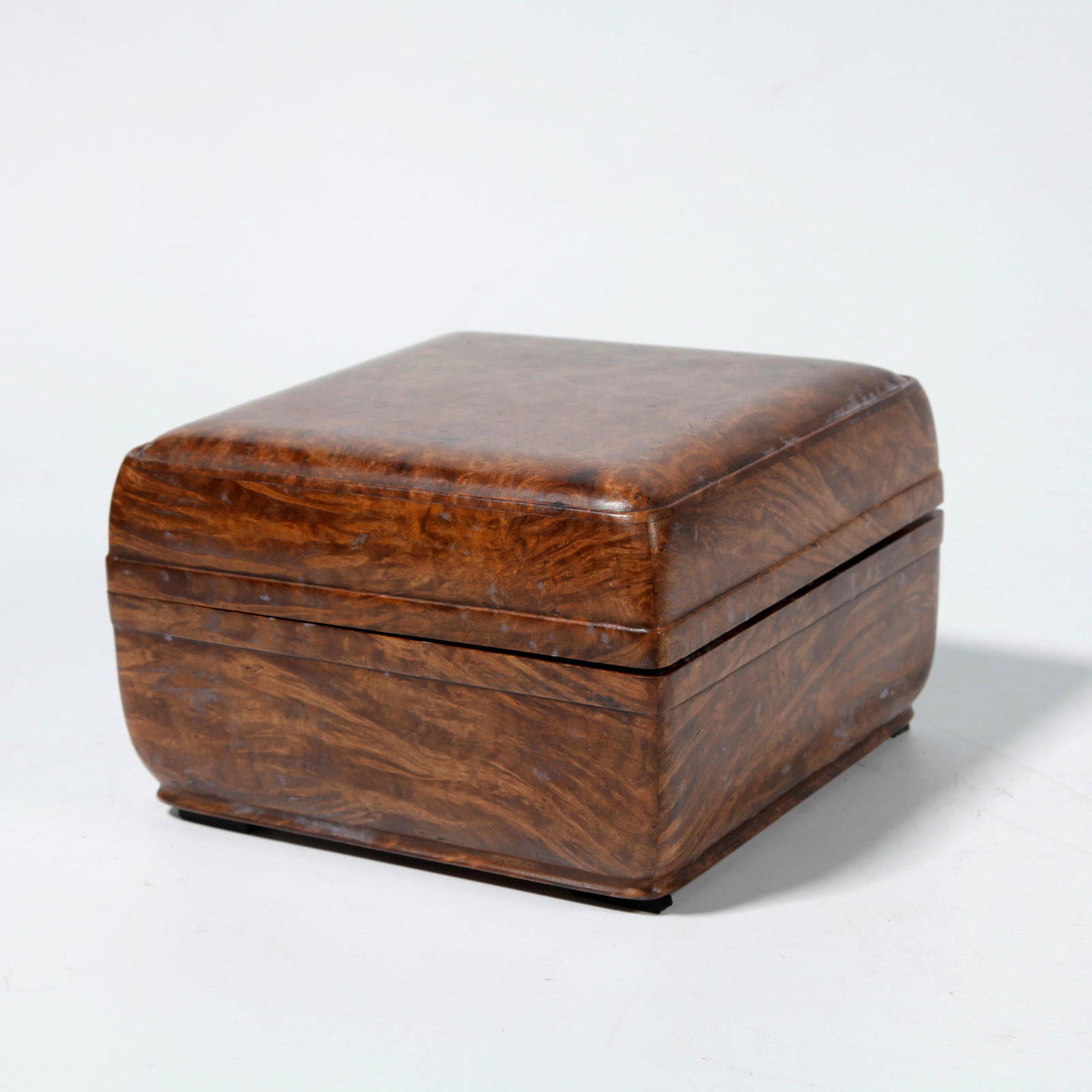 A BURL WOOD BOX (1 of 9)