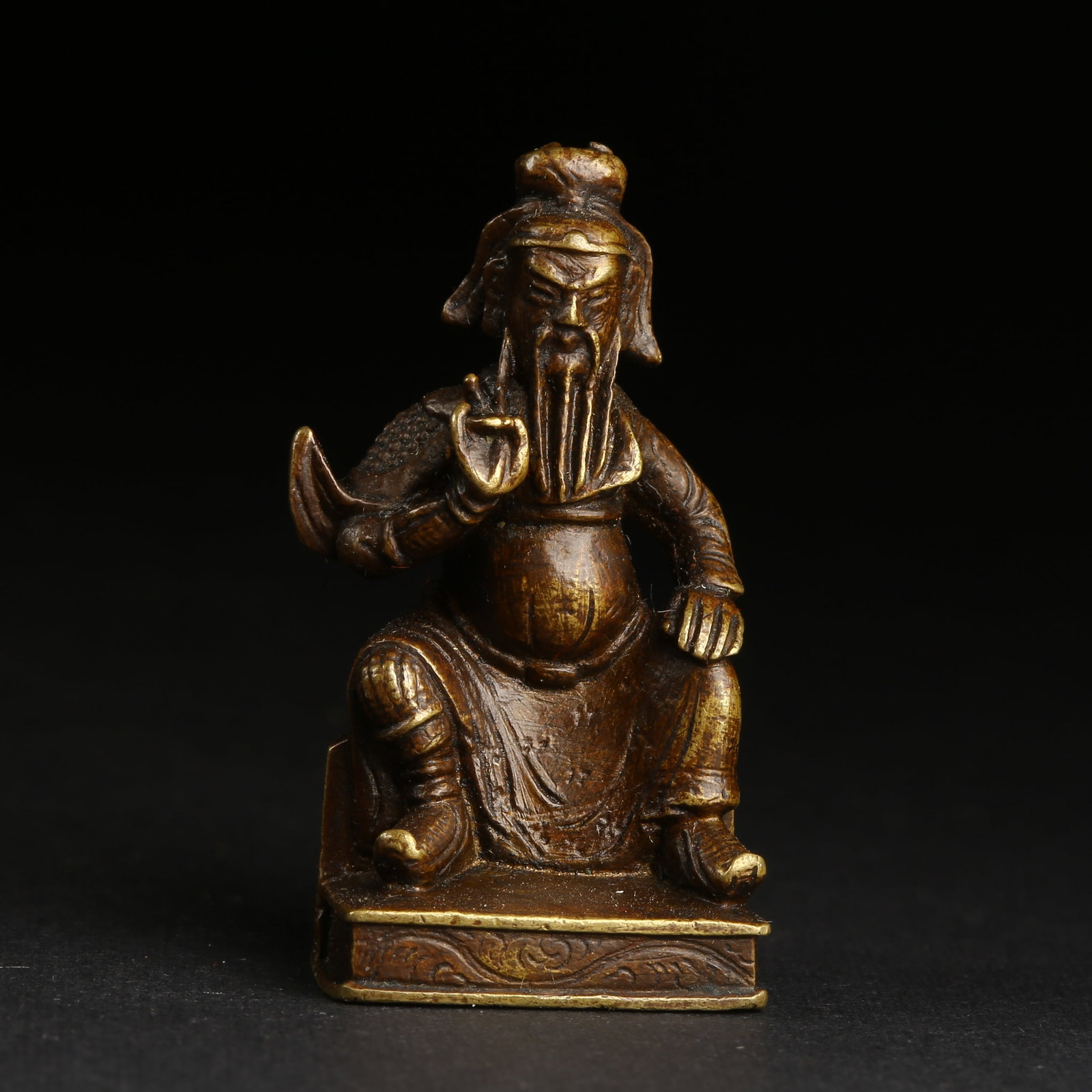 A BRONZE GUAN YU STATUE (1 of 8)