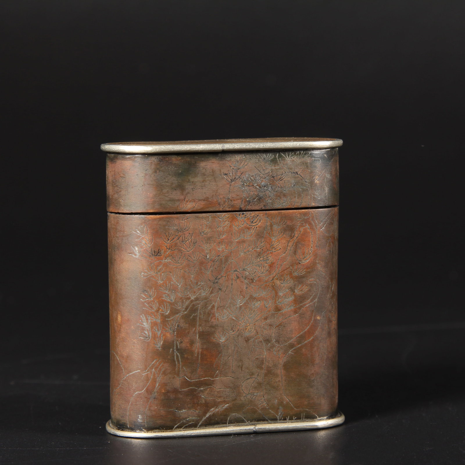 A BLACK-GILT SILVER-INLAID COVERED BOX WITH LANDSCAPE DESIGN (1 of 10)