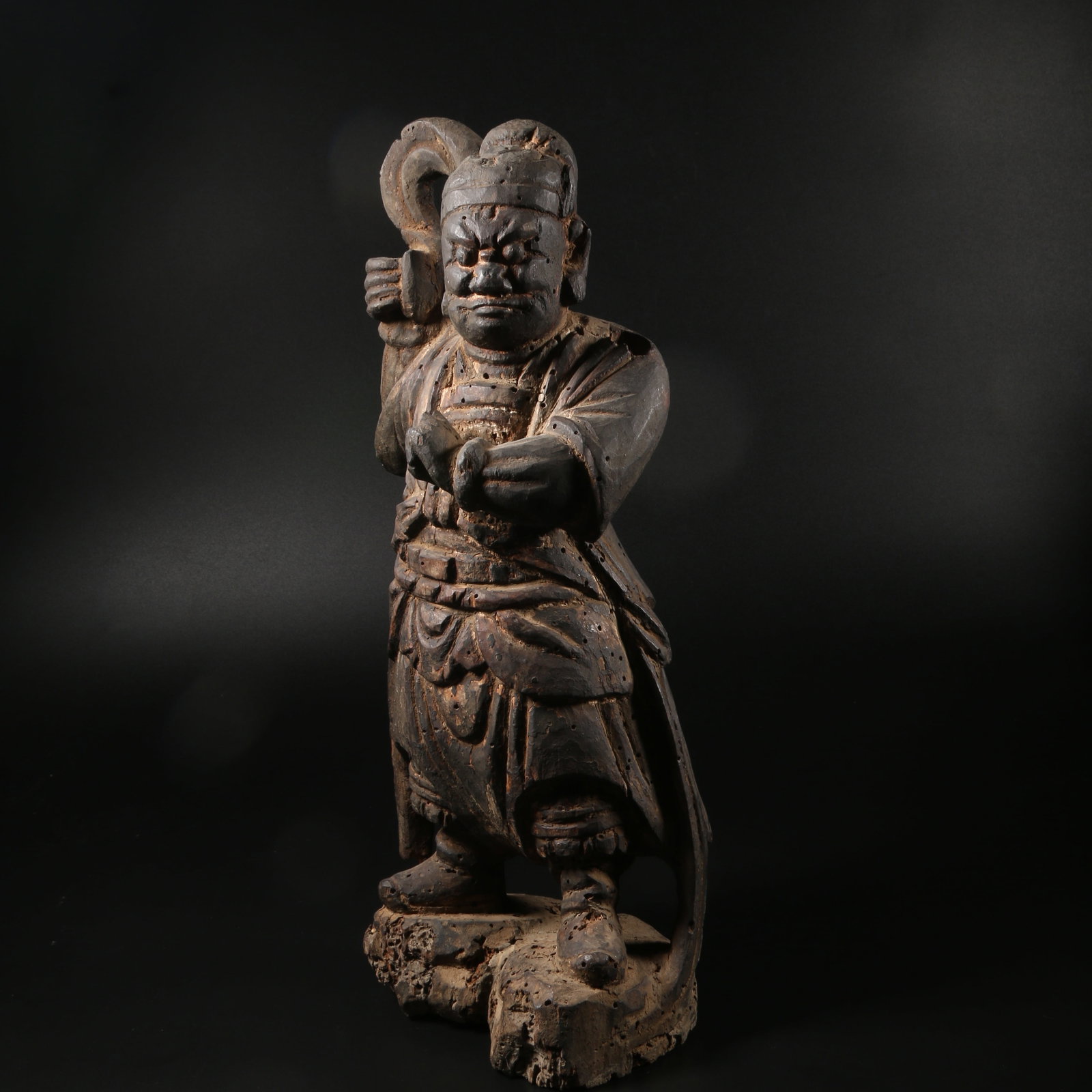 A WOOD CARVING OF A LISHI (STRONGMAN) FIGURE (1 of 10)