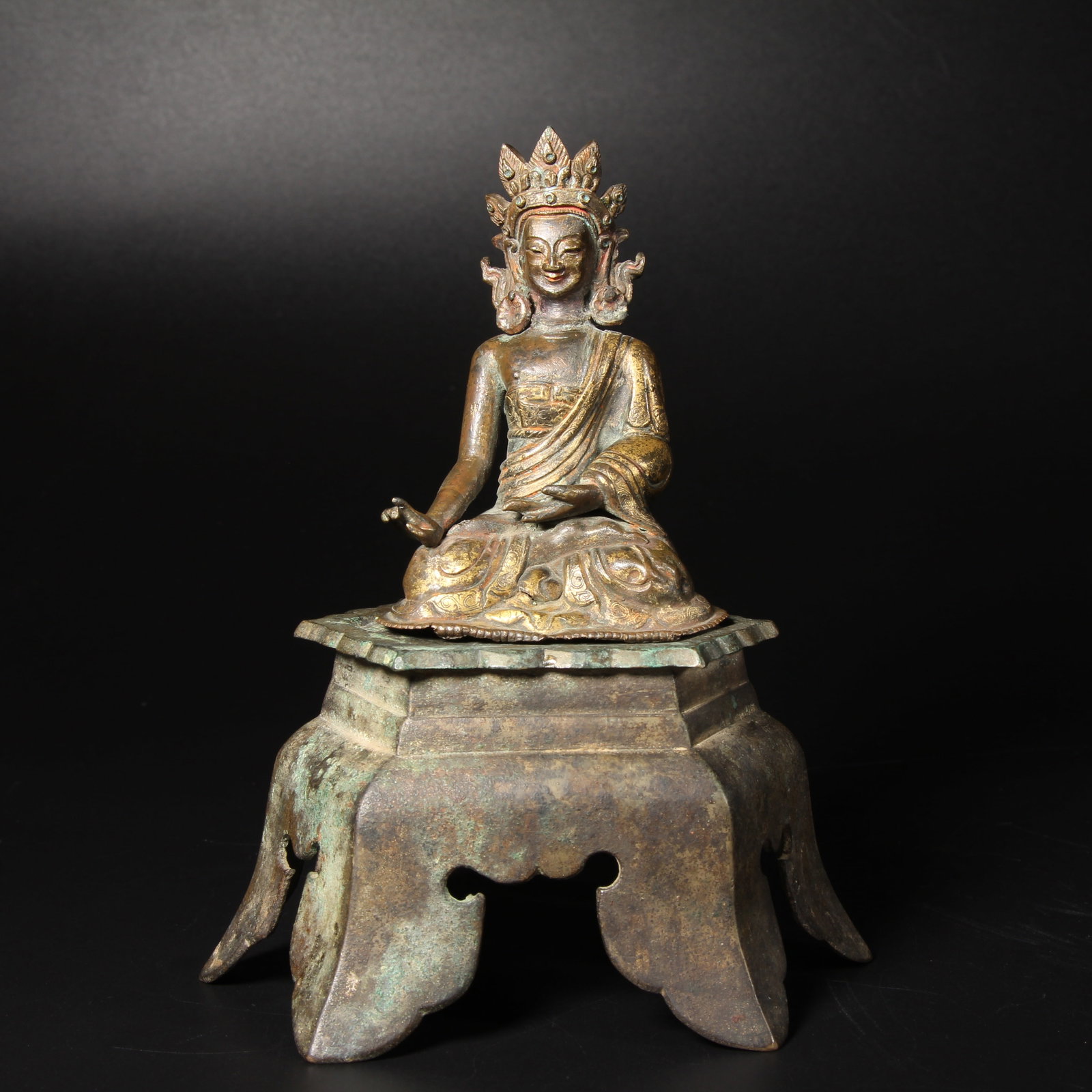 A GILT BRONZE SEATED BODHISATTVA (1 of 13)
