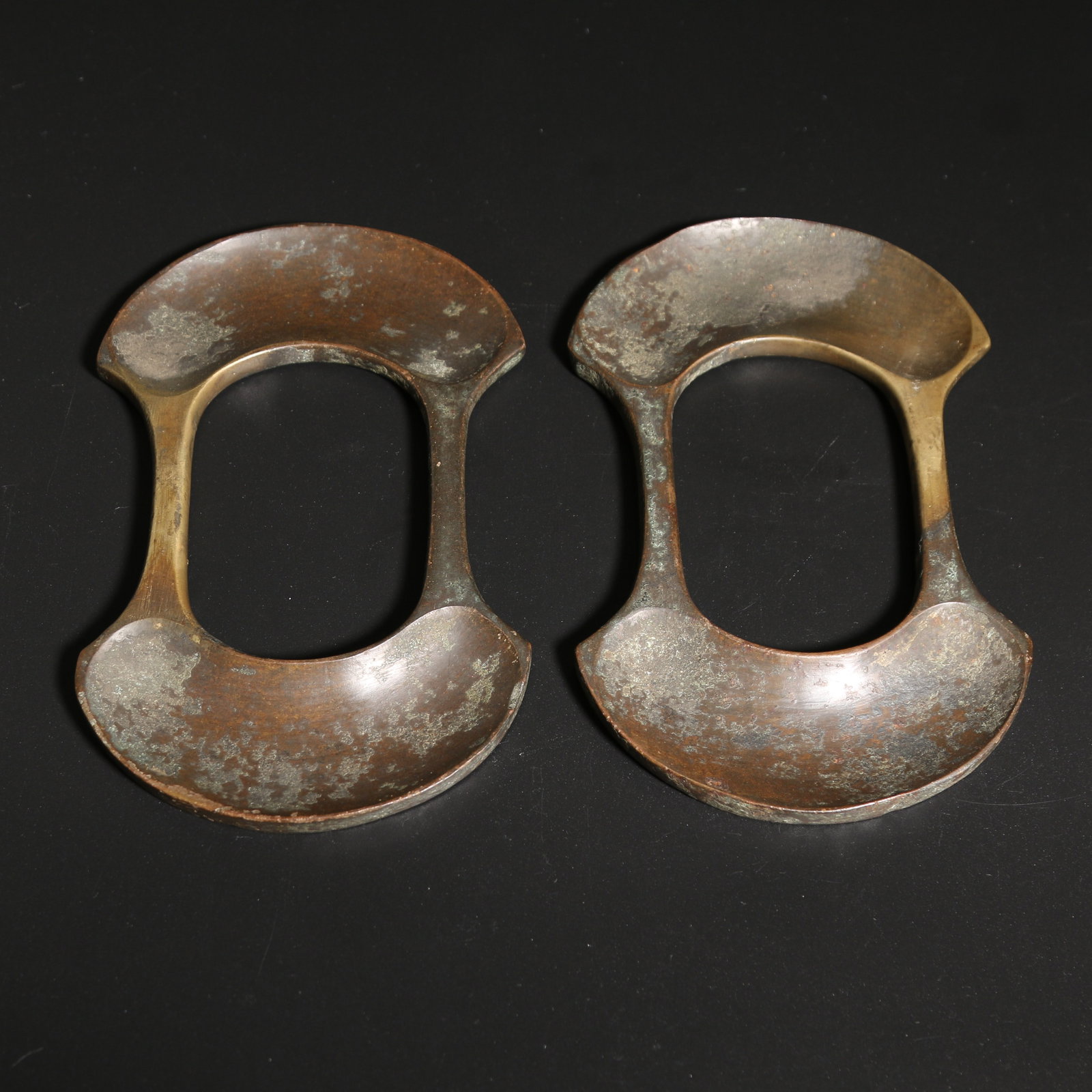 A BRONZE PAPERWEIGHT (1 of 6)