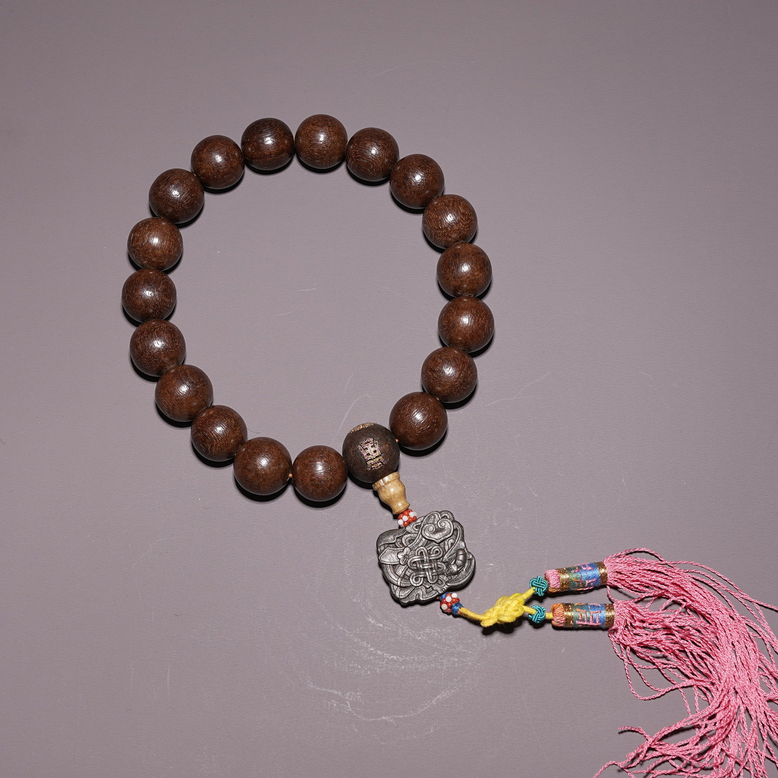 A QINAN WRIST BEADS (1 of 8)