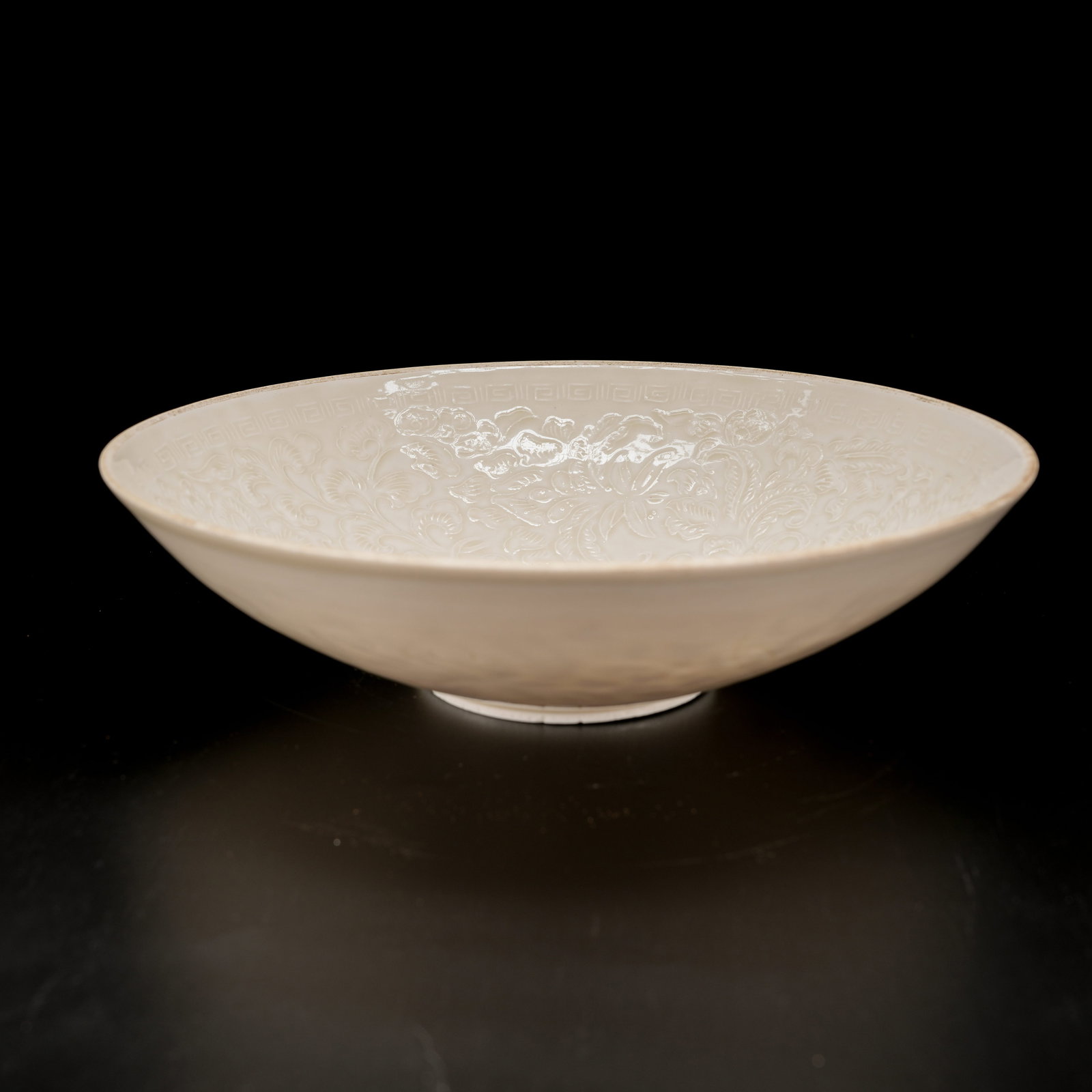 A DING KILN LARGE BOWL WITH INCISED FLORAL MOTIF (1 of 8)