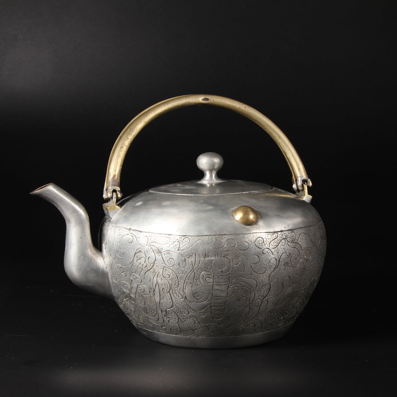 A PEWTER TEAPOT WITH EIGHT TREASURES DESIGN (1 of 13)