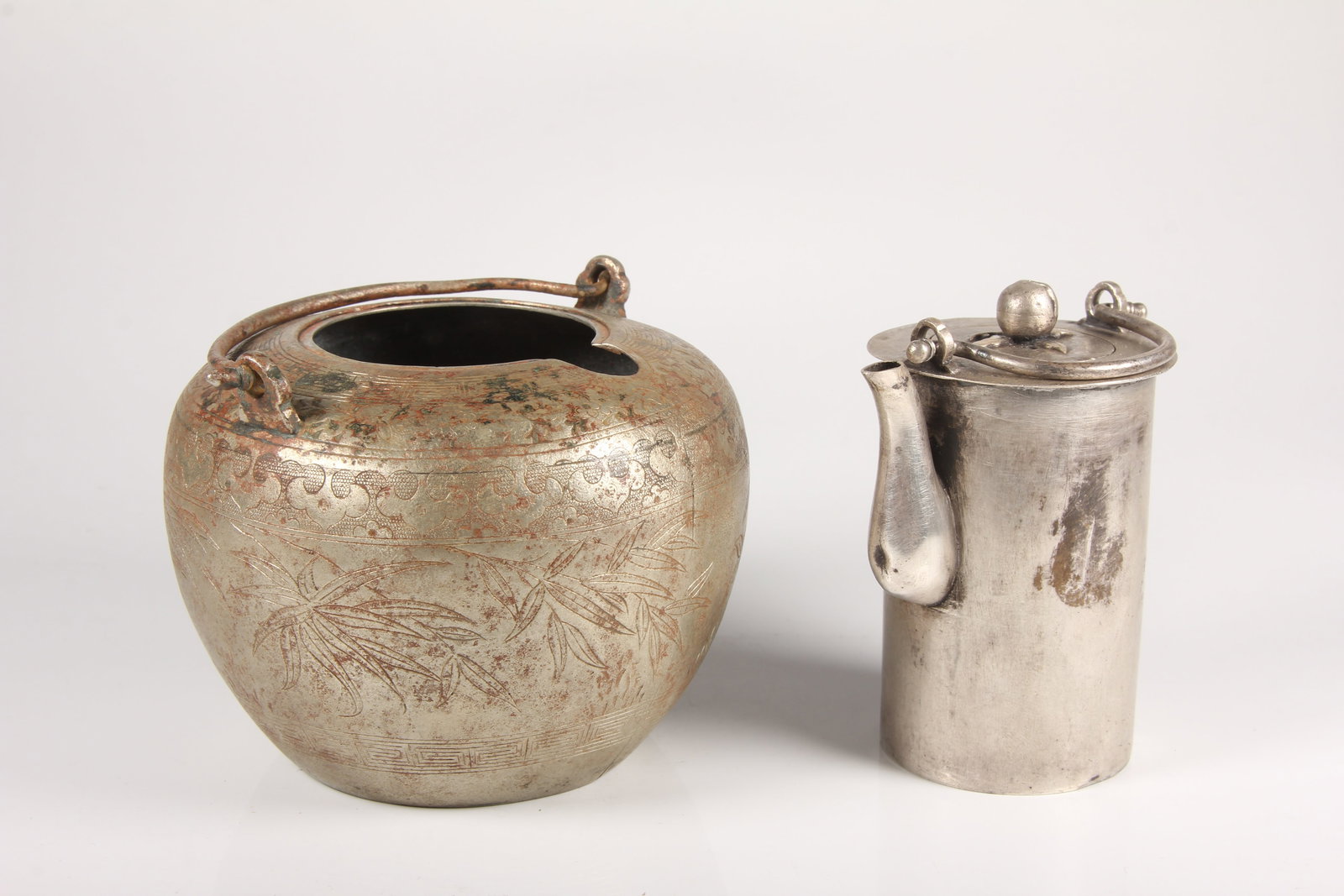 A SILVER BAMBOO-PATTERNED WINE WARMER - 8