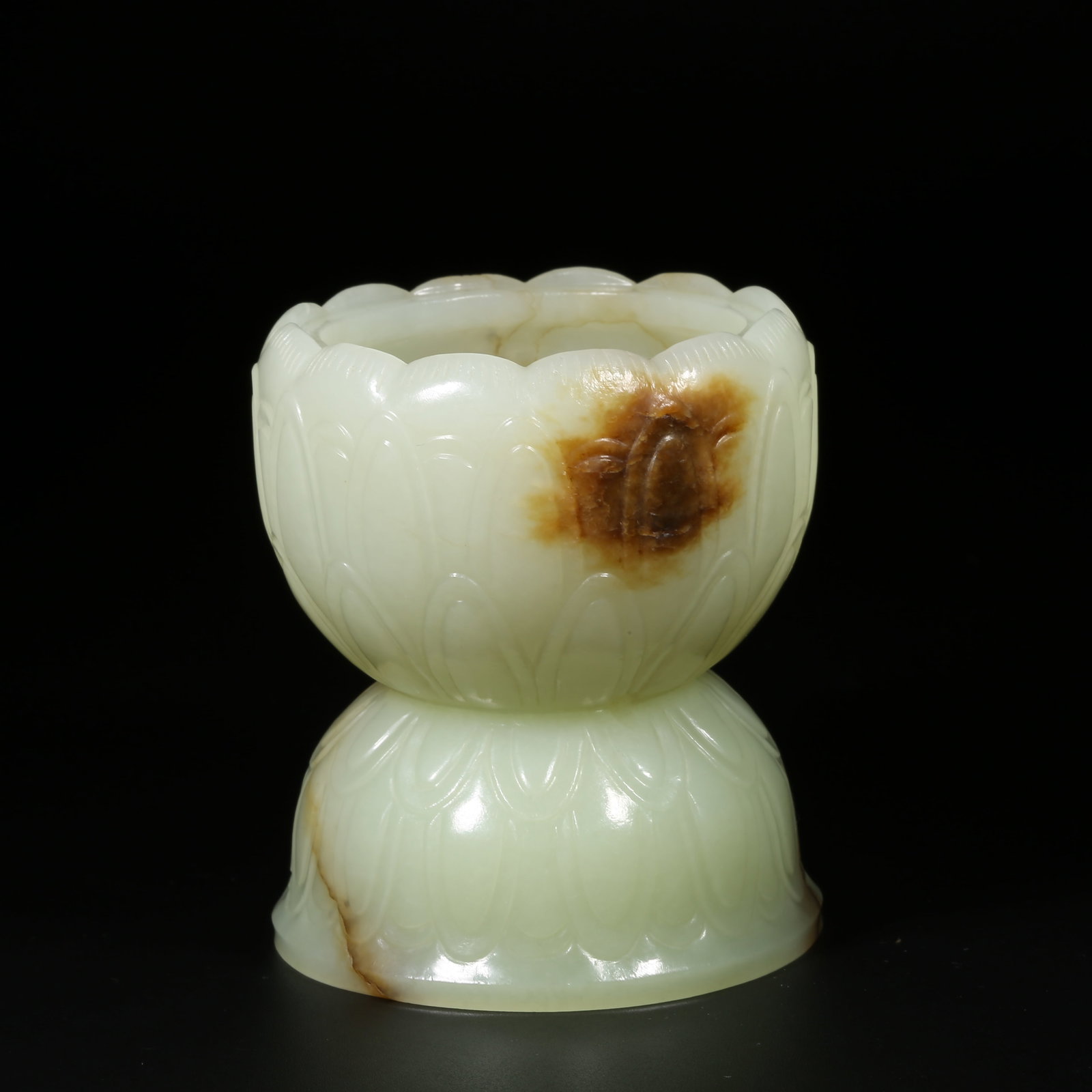 A HETIAN JADE INCENSE BURNER WITH LOTUS-PETAL PATTERN (1 of 10)