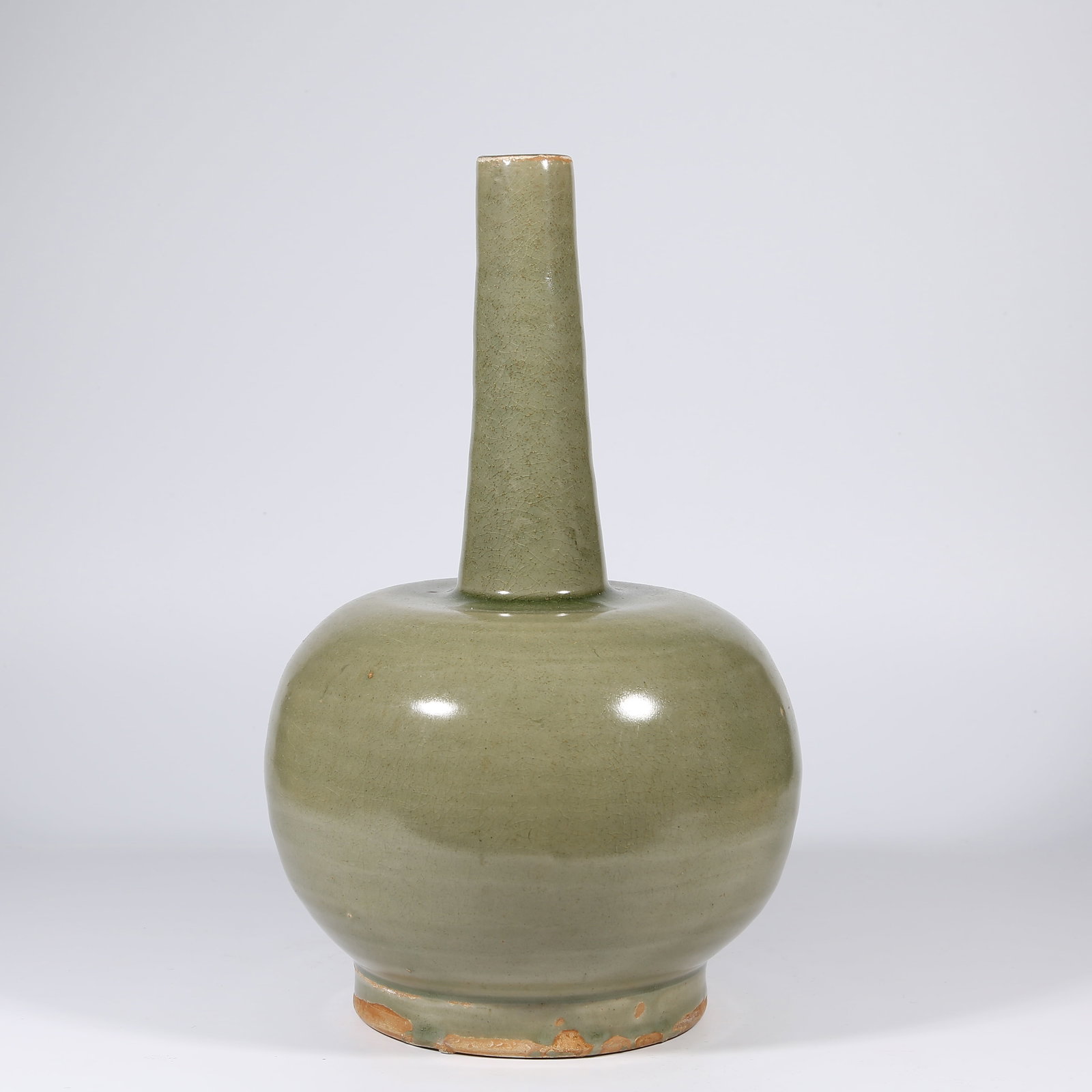 A YUE KILN LONG-NECKED VASE (1 of 9)