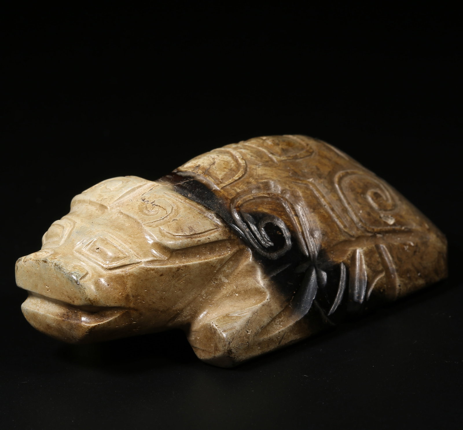 A ANCIENT JADE AUSPICIOUS BEAST (1 of 8)