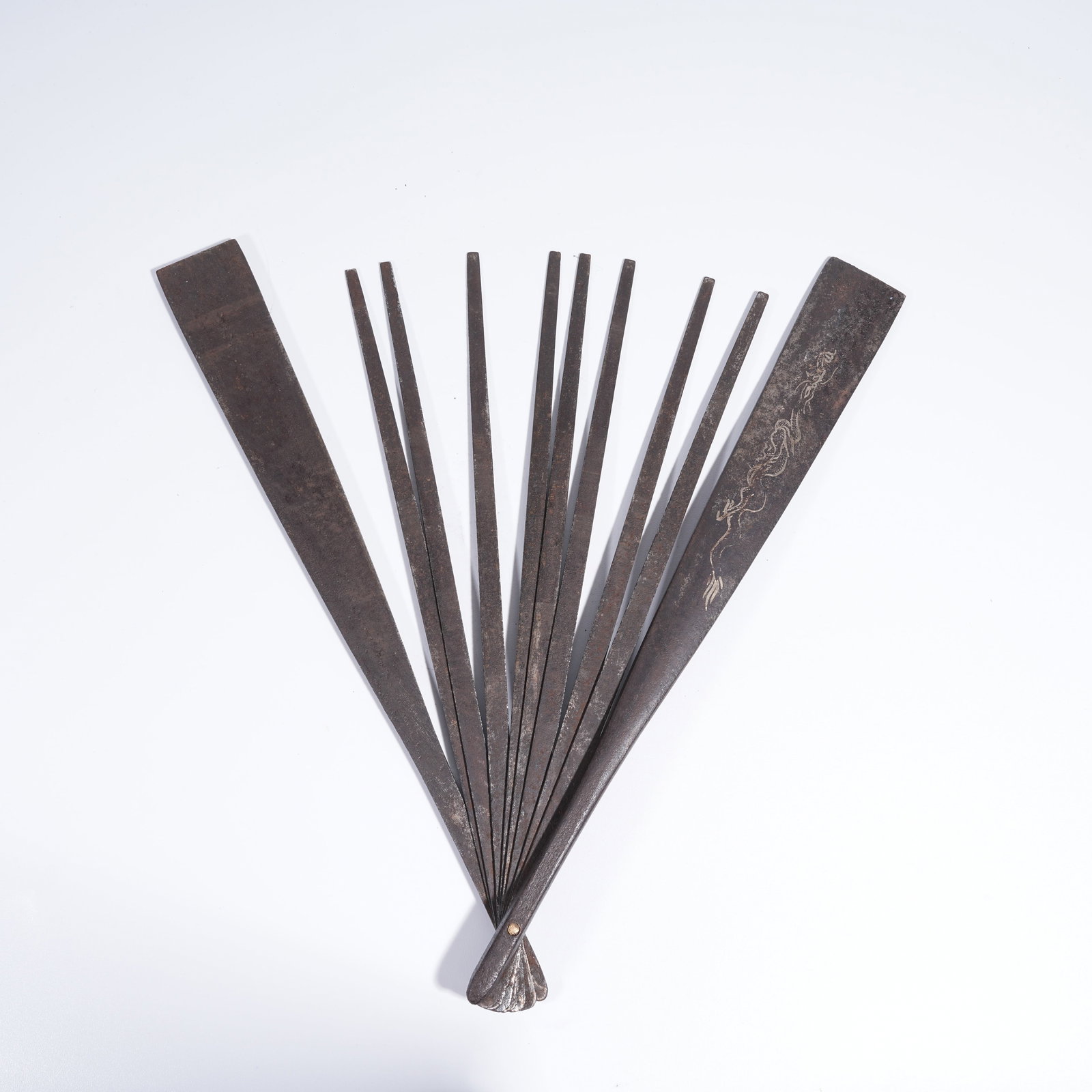 A BRONZE DRAGON-PATTERNED FAN RIBS (1 of 8)