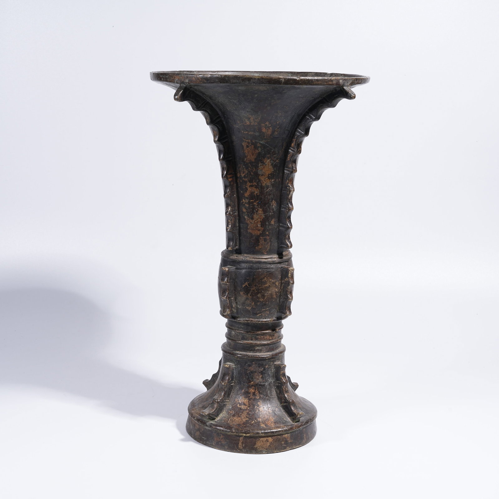A BRONZE HU VASE WITH EVERTED MOUTH (1 of 9)