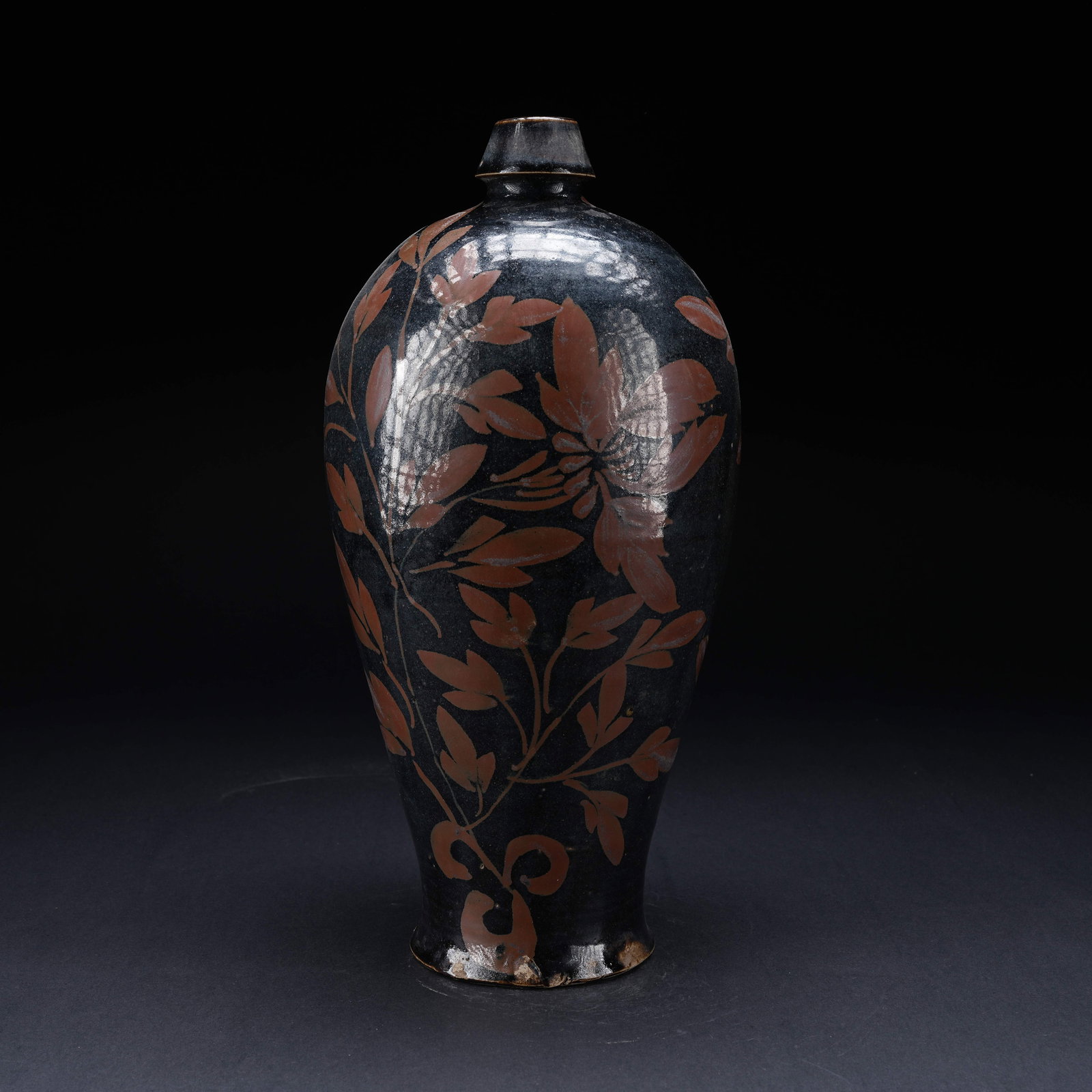 A BLACK GLAZED PLUM VASE WITH FLORAL PATTERN (1 of 9)