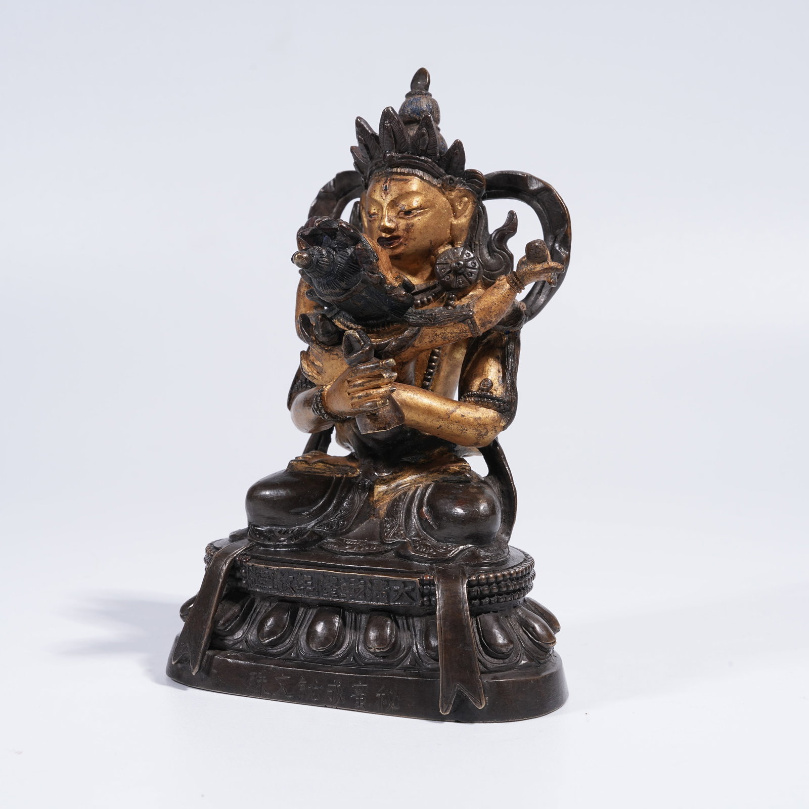 A GILT BRONZE DOUBLE DEITY STATUE (1 of 9)