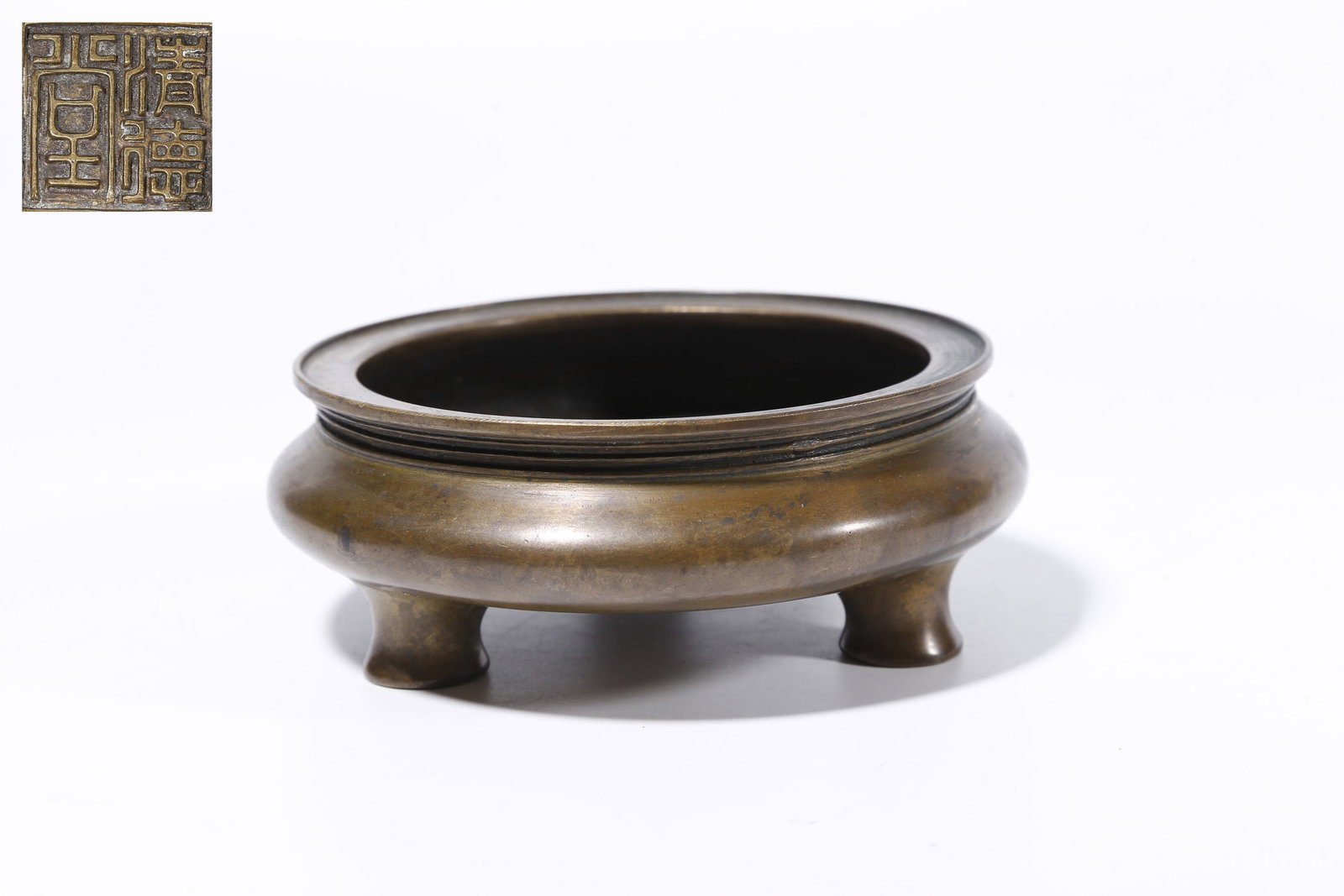A GILT BRONZE TRIPOD LI-FORM INCENSE BURNER (1 of 9)