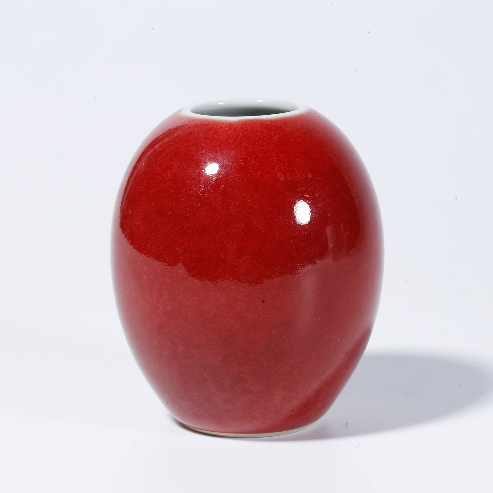 A RED-GLAZE JAR (1 of 8)