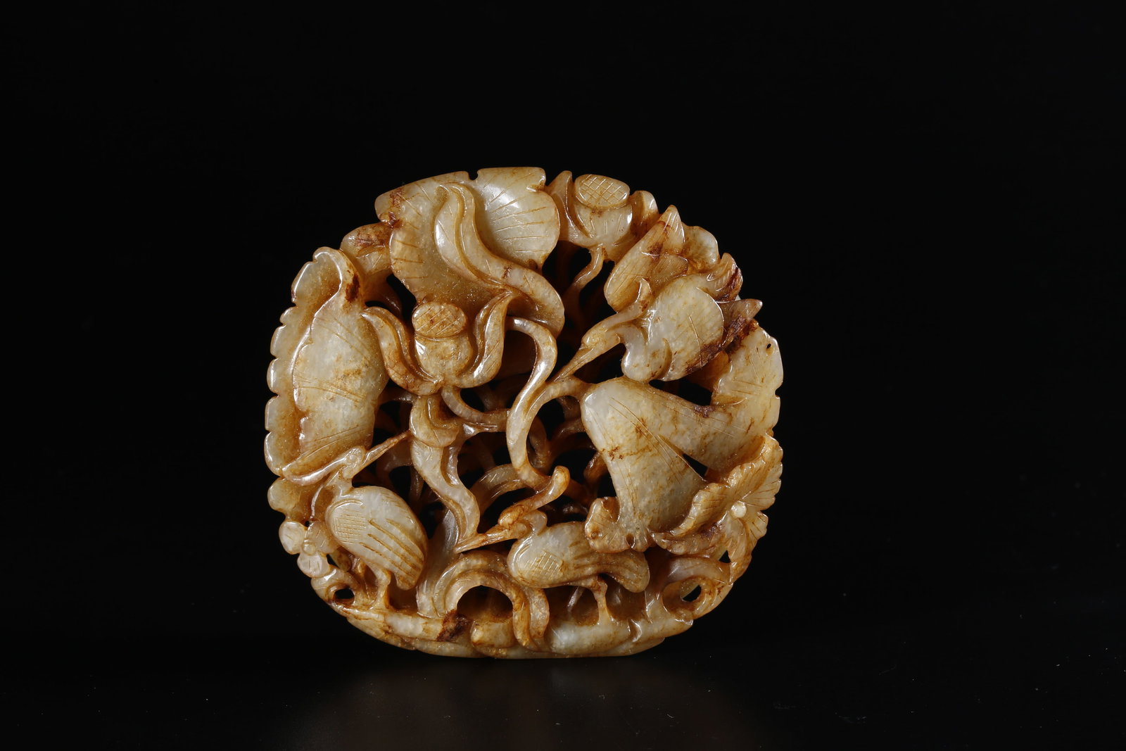 A HETIAN JADE CARVED BELT PLAQUE (1 of 10)