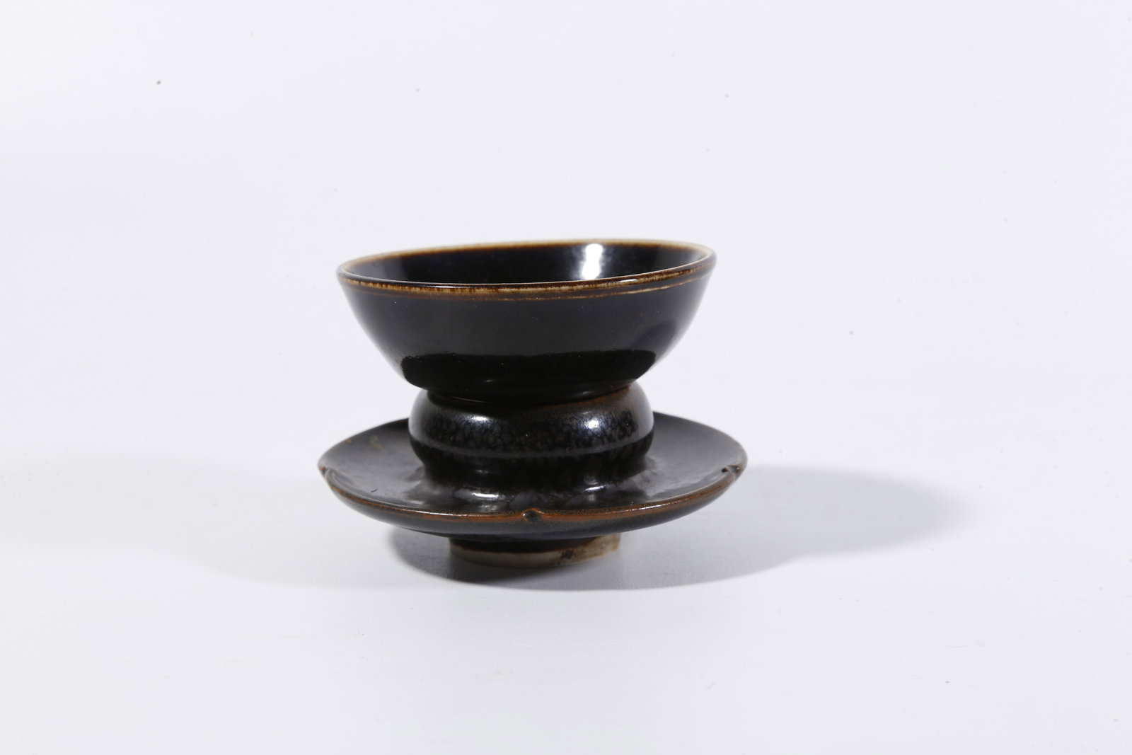 A BLACK-GLAZED TEA BOWL (1 of 10)