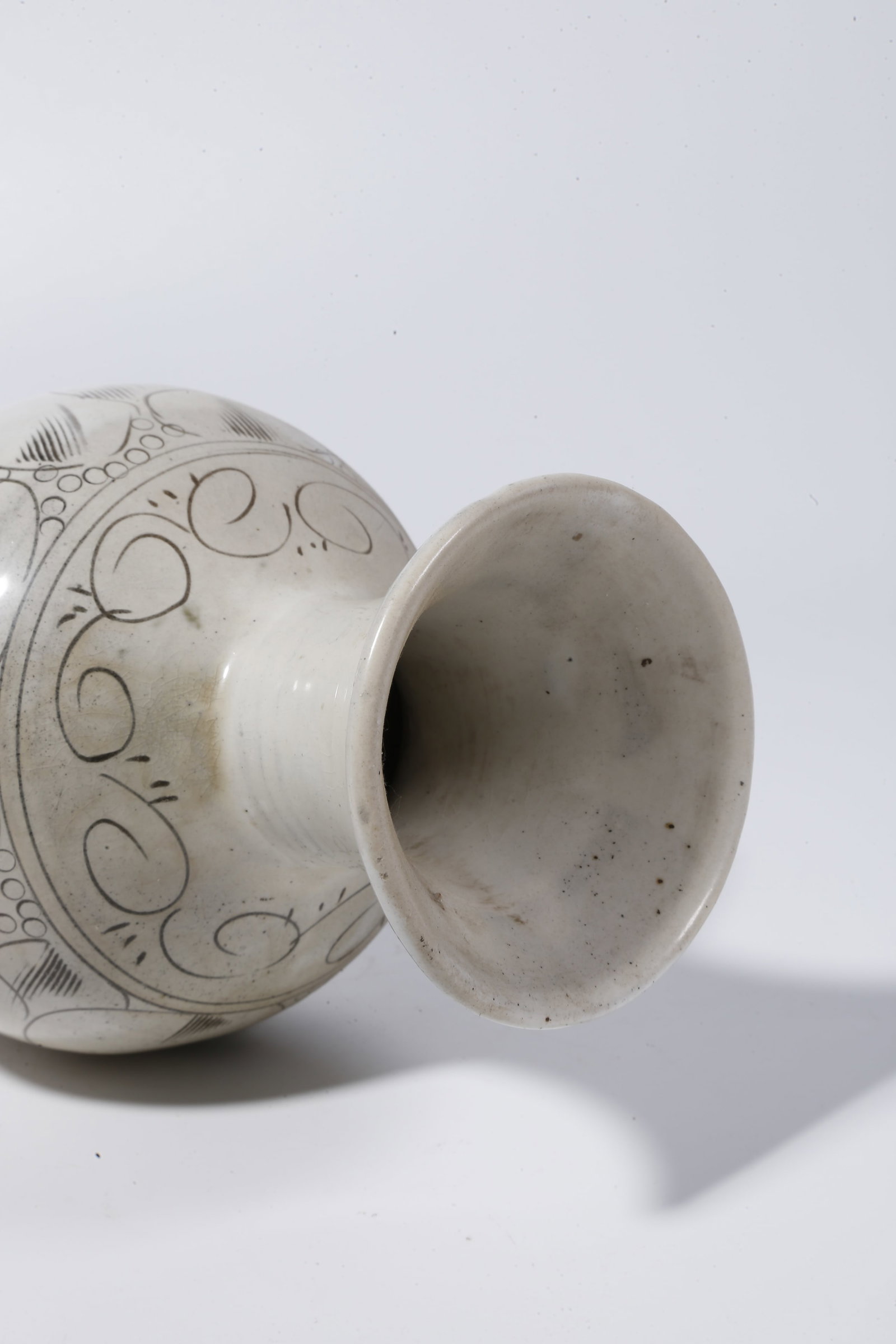 A CIZHOU WARE VASE - 9