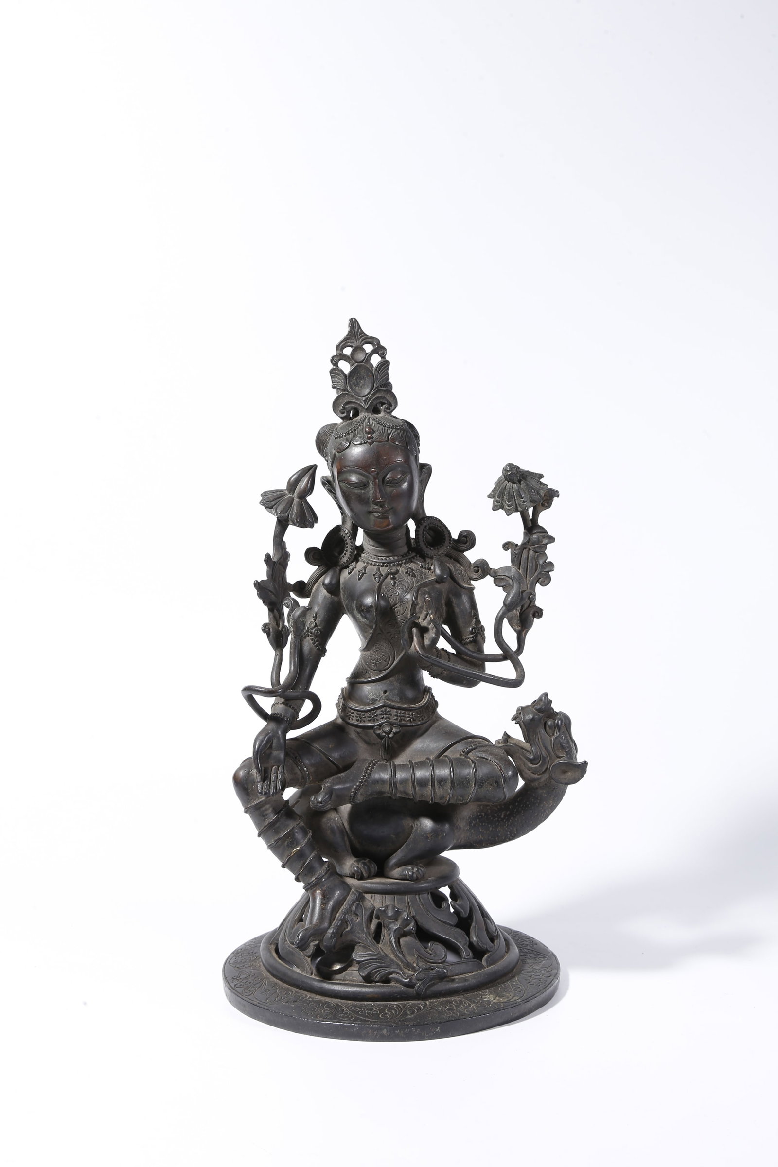 A BRONZE BUDDHA STATUE (1 of 9)