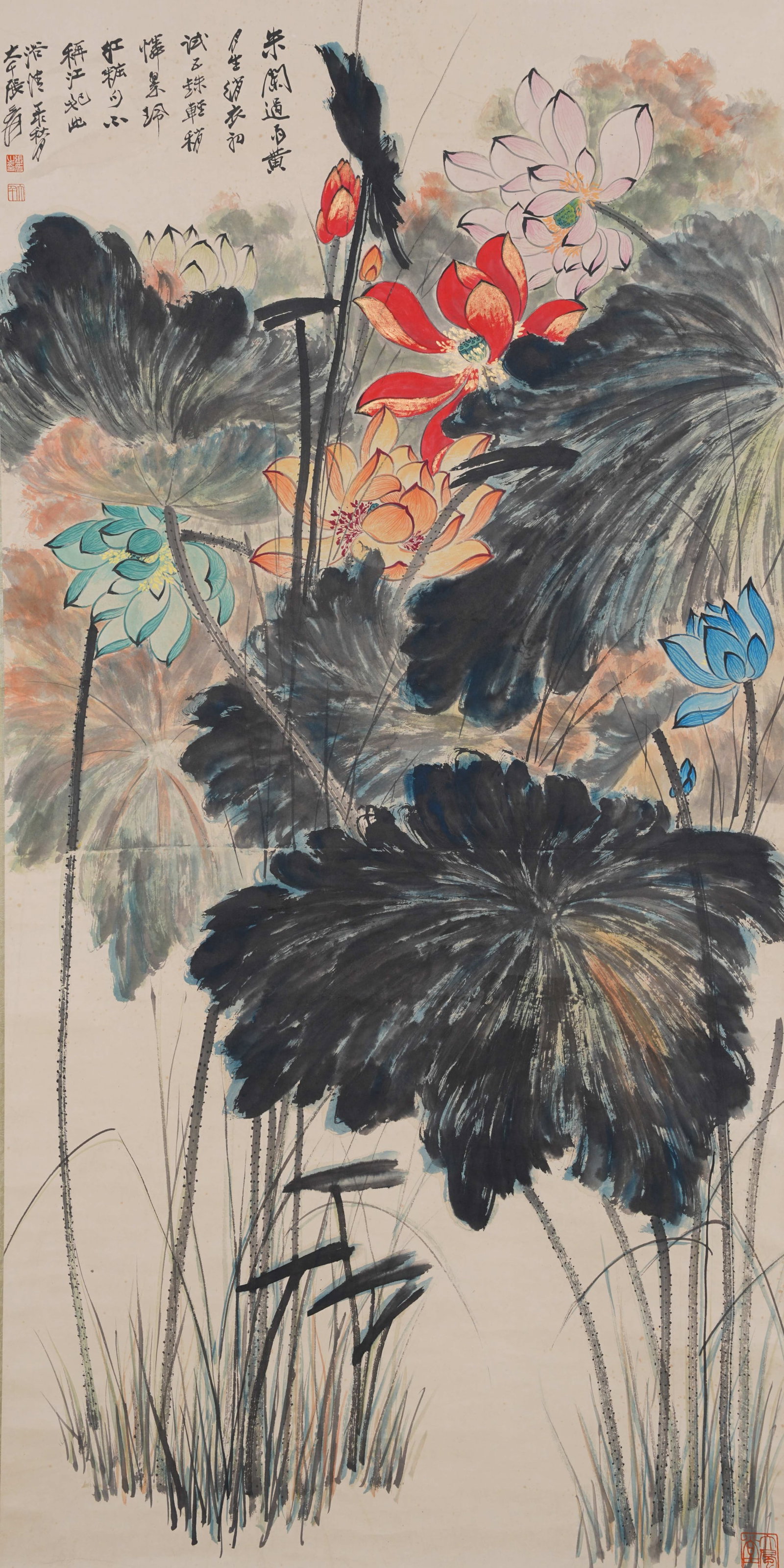 A LOTUS PAINTING ON PAPER BY ZHANG DAQIAN.張大千: Lotus Painting on Paper by Zhang Daqian.張大千