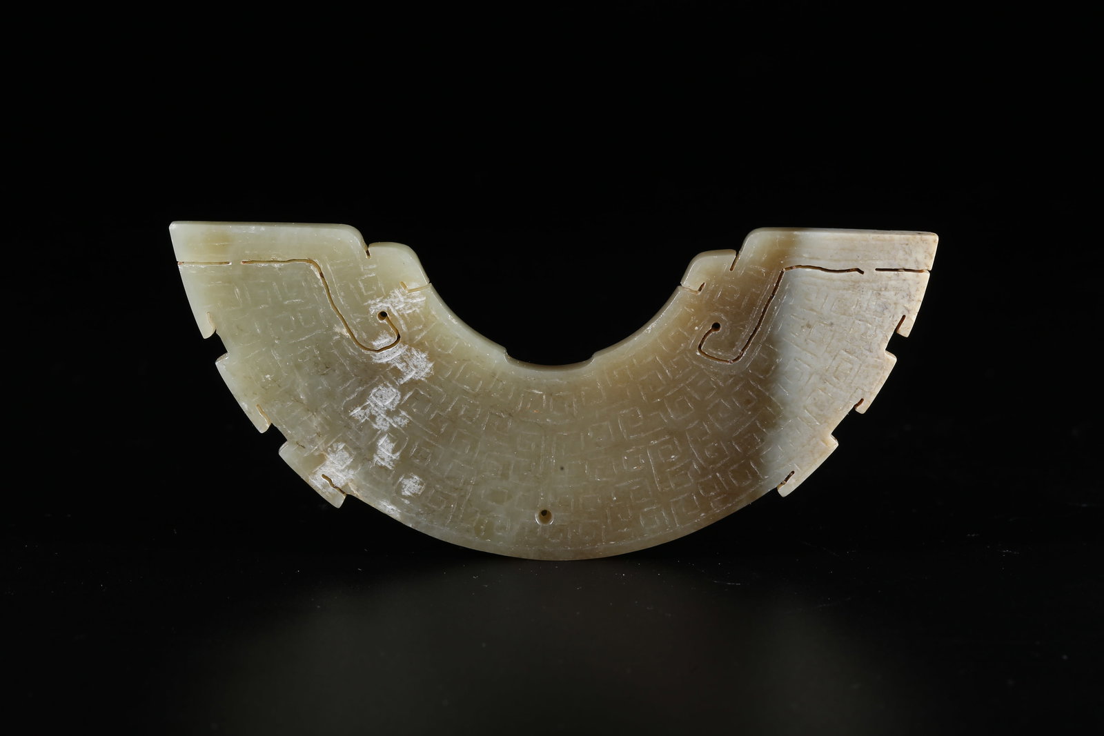 A HETIAN YELLOW JADE CARVED JADE PENDANT (HUANG) (1 of 9)