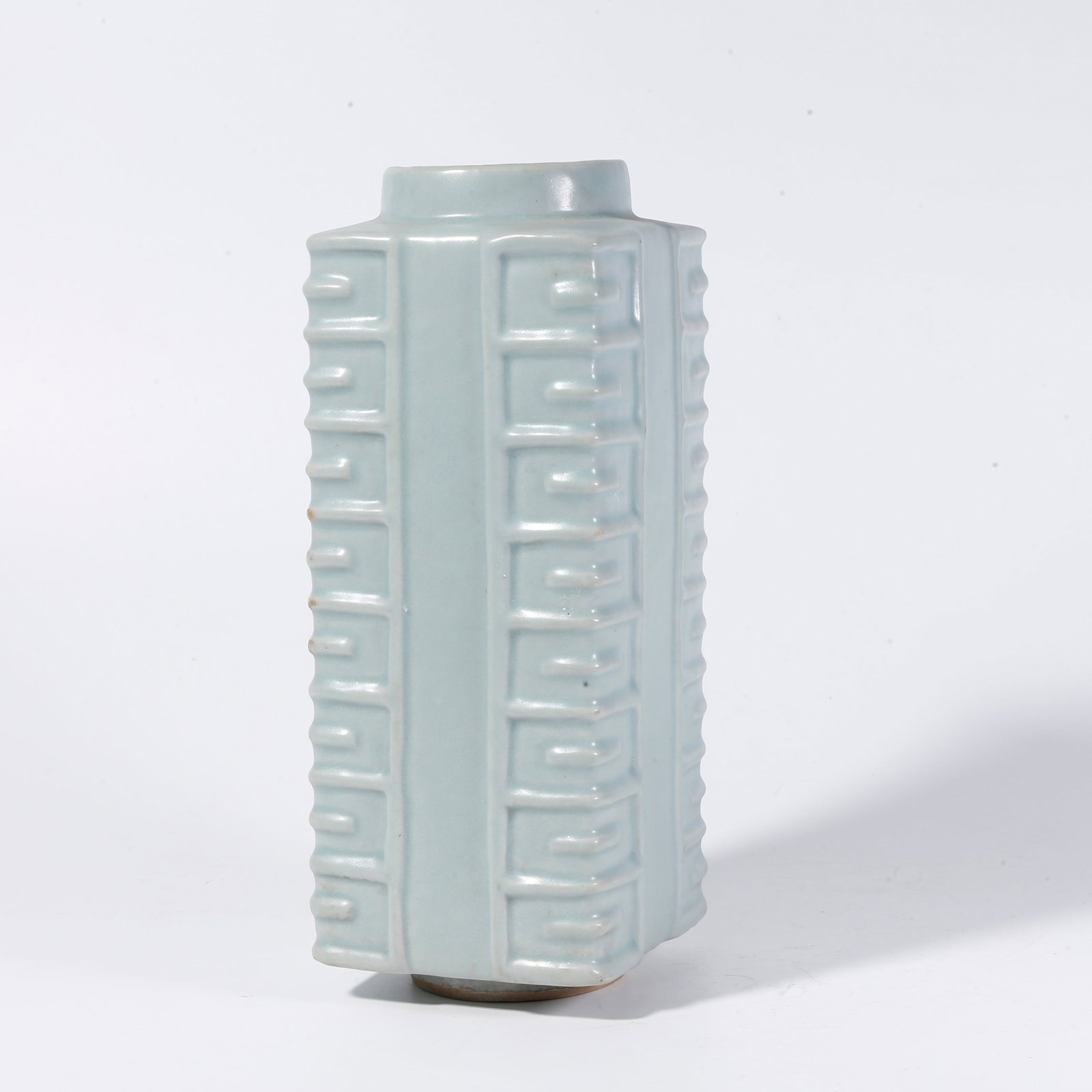 A RU WARE CONG-SHAPED VASE (1 of 10)