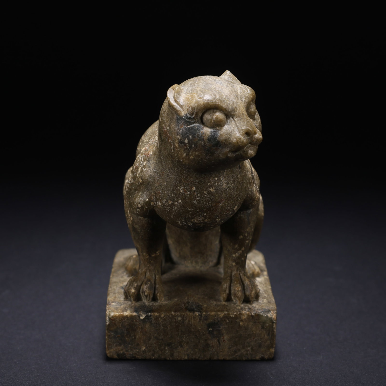 A LEOPARD-PATTERN JADE AUSPICIOUS BEAST - 5