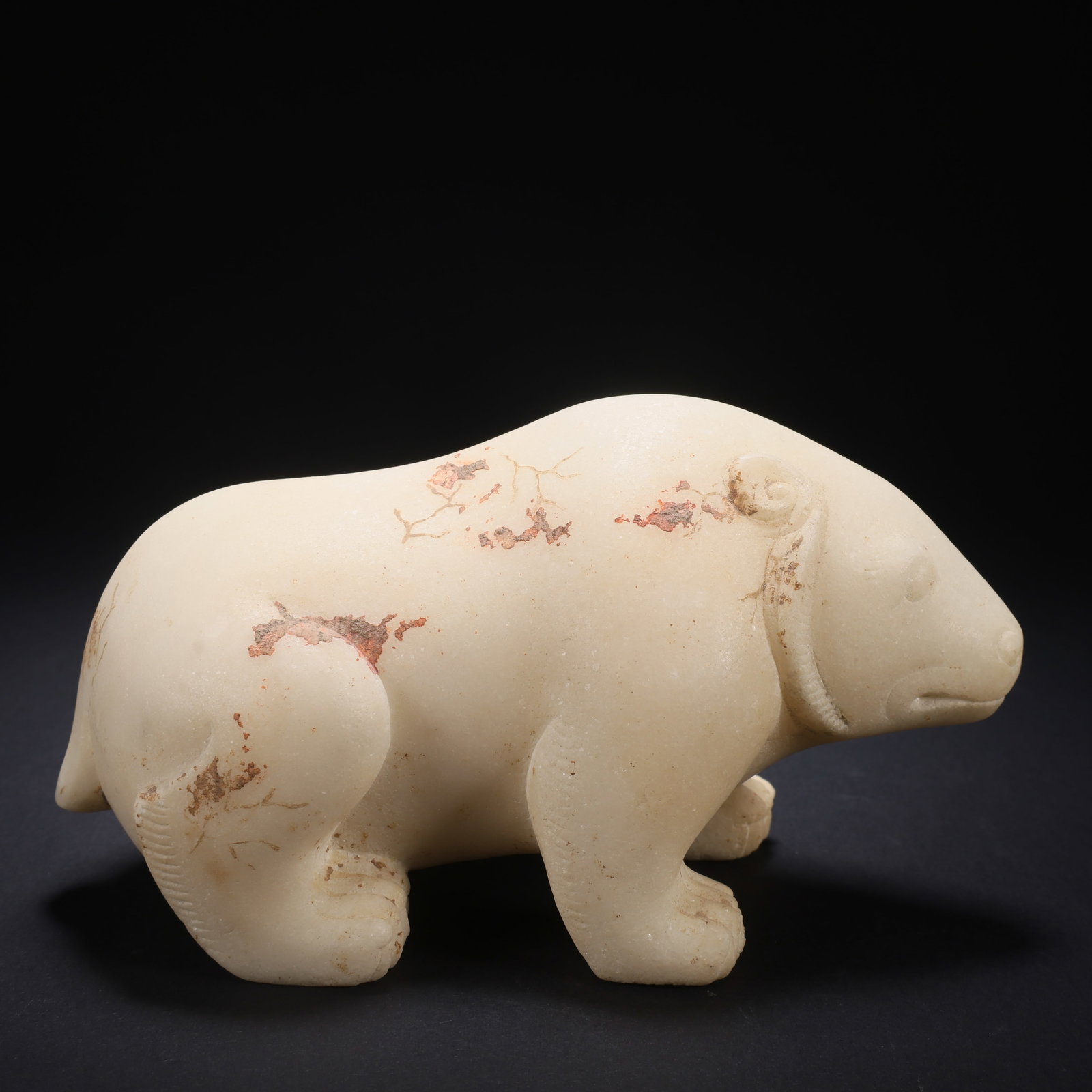 A WHITE MARBLE BEAR (1 of 9)