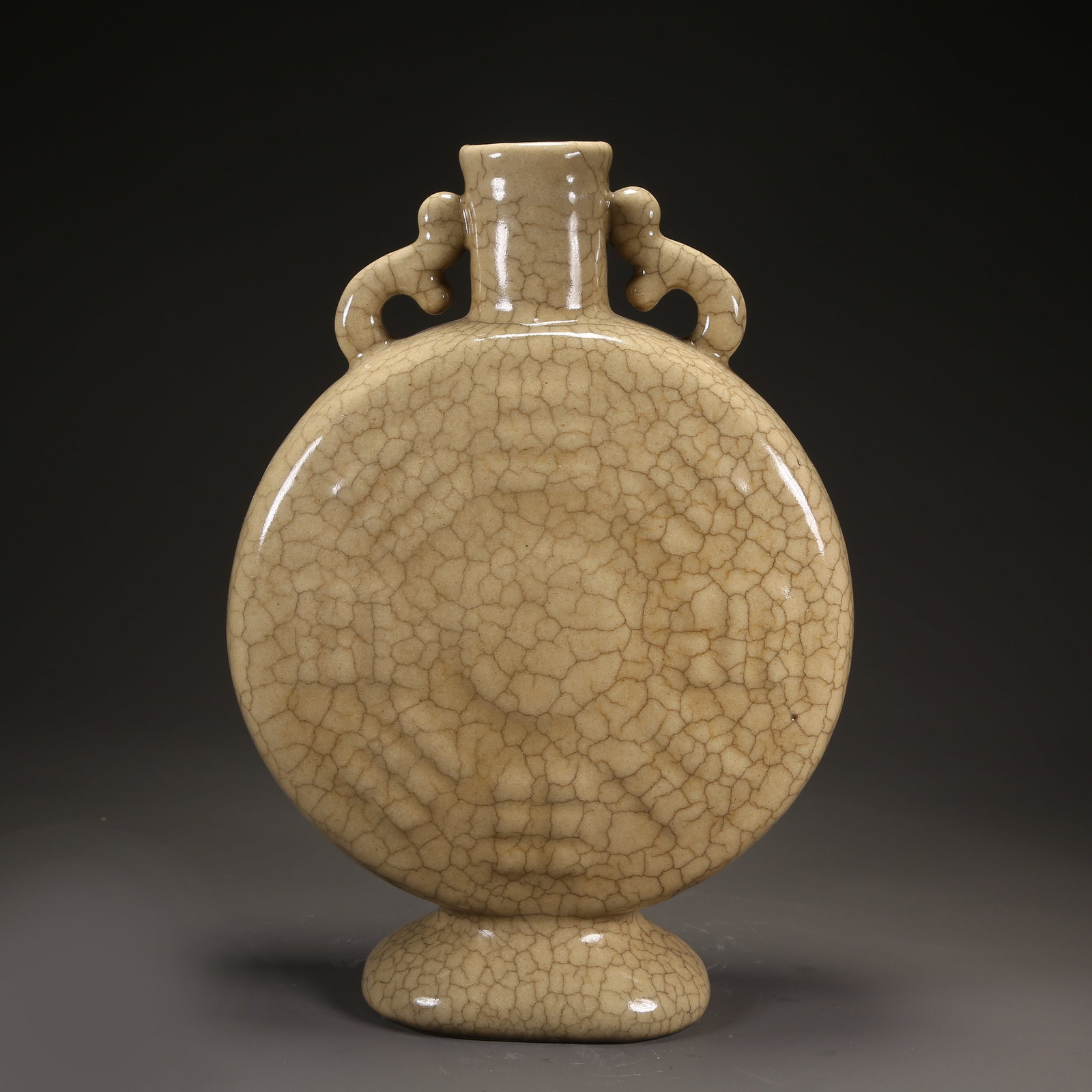 A GE KILN EIGHT-TRIGRAMS MOON-EMBRACING BOTTLE (1 of 9)
