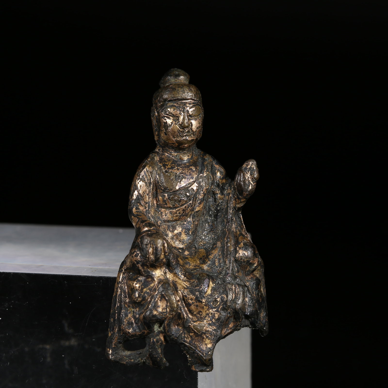 A GILT-BRONZE SEATED BUDDHA STATUE (1 of 7)