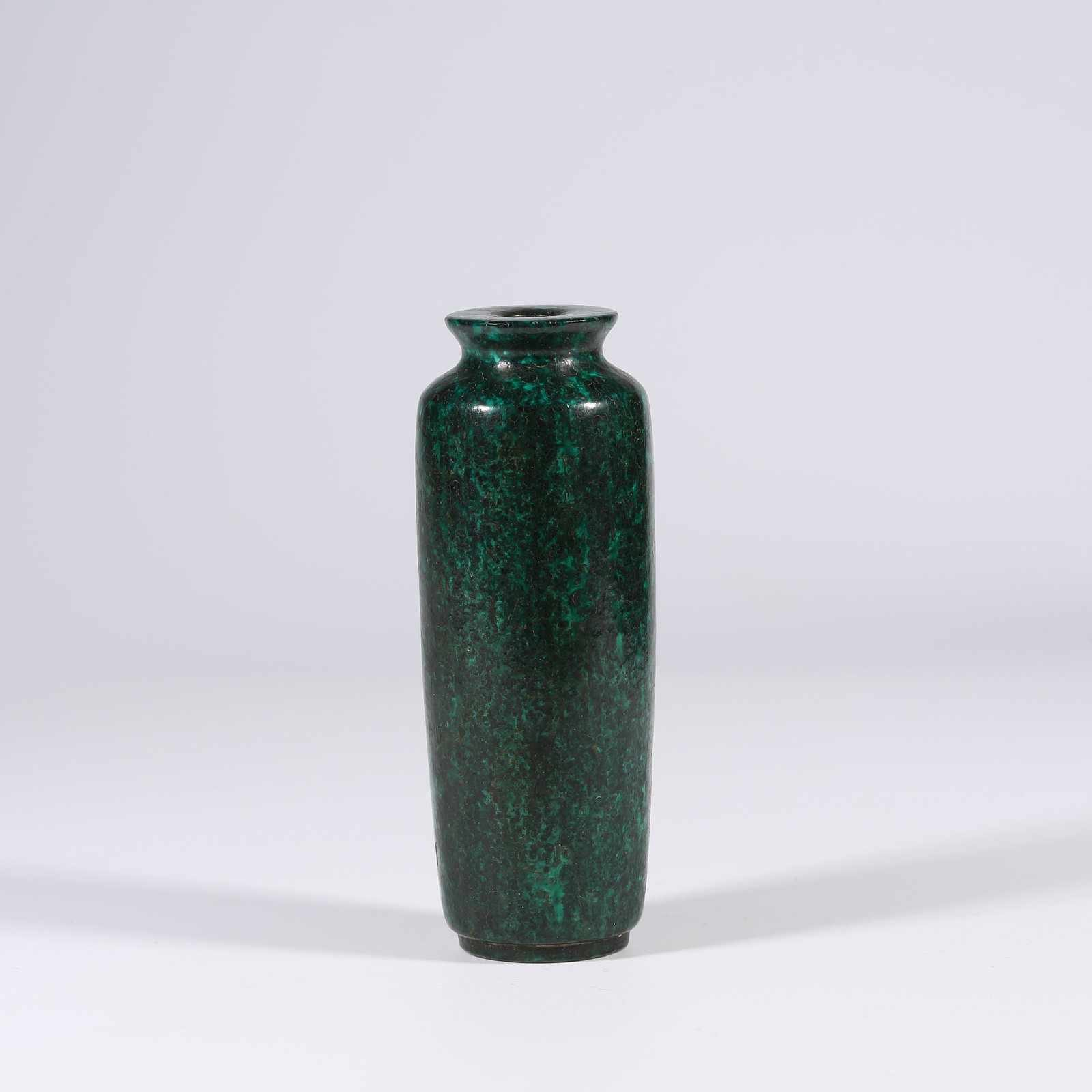 A QIUJUE SNUFF BOTTLE (1 of 10)