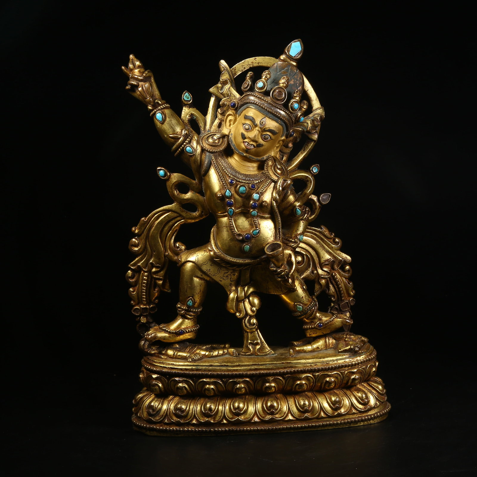 A GILT BRONZE STATUE OF VAJRASATTVA BODHISATTVA (1 of 8)