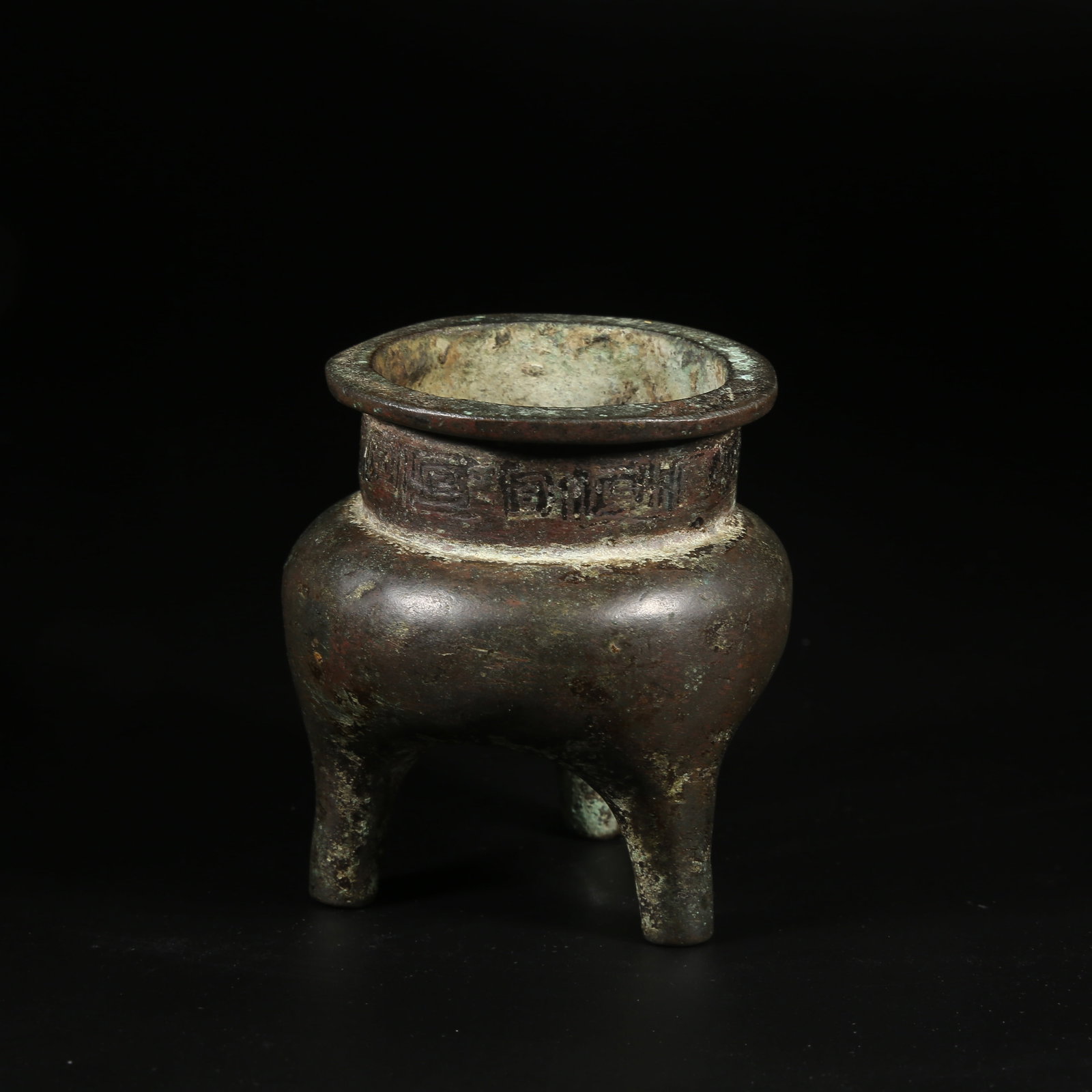A BRONZE QIN-STYLE CENSER WITH KEY-FRET PATTERN (1 of 9)