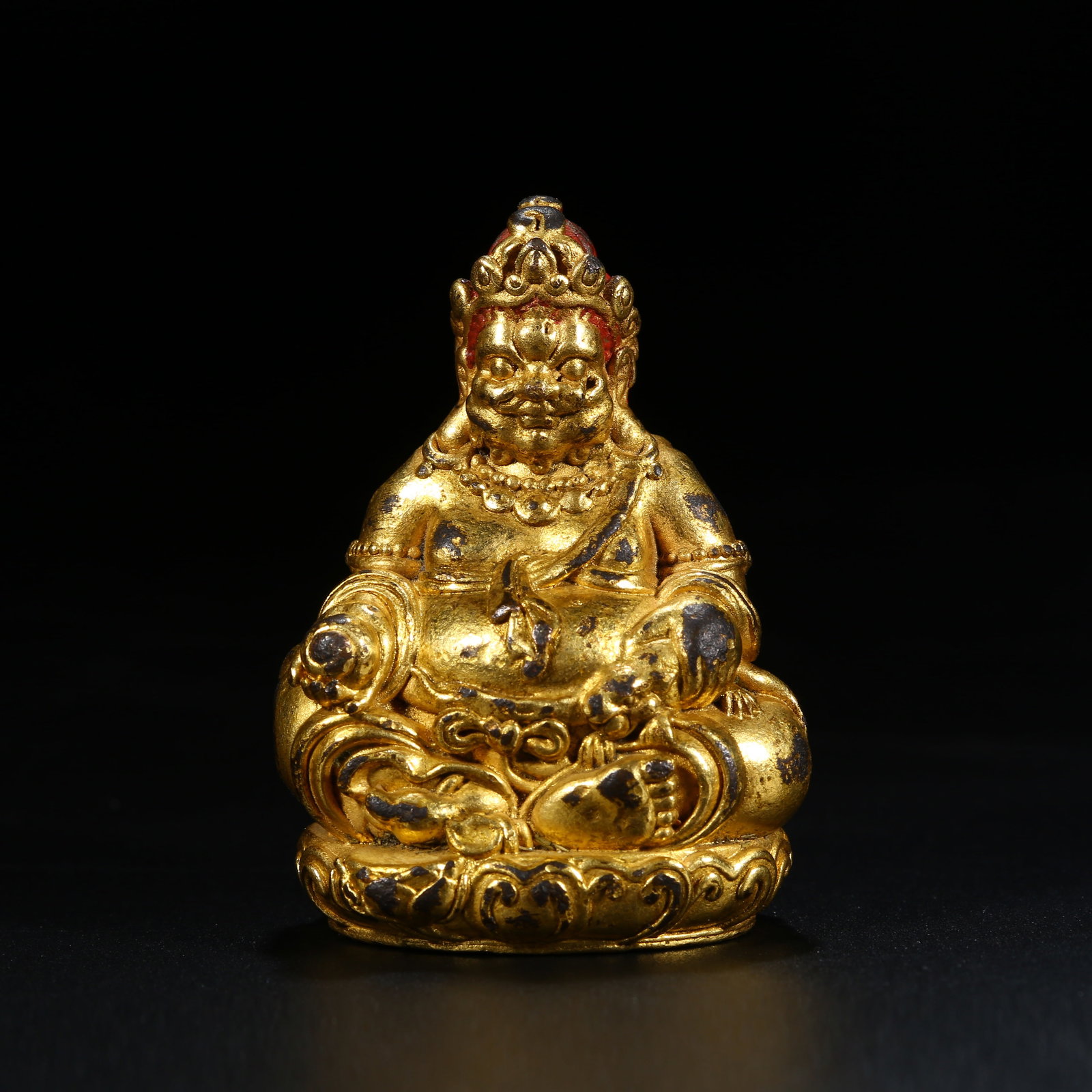 A GILT BRONZE PORTABLE YELLOW JAMBHALA STATUE (1 of 8)