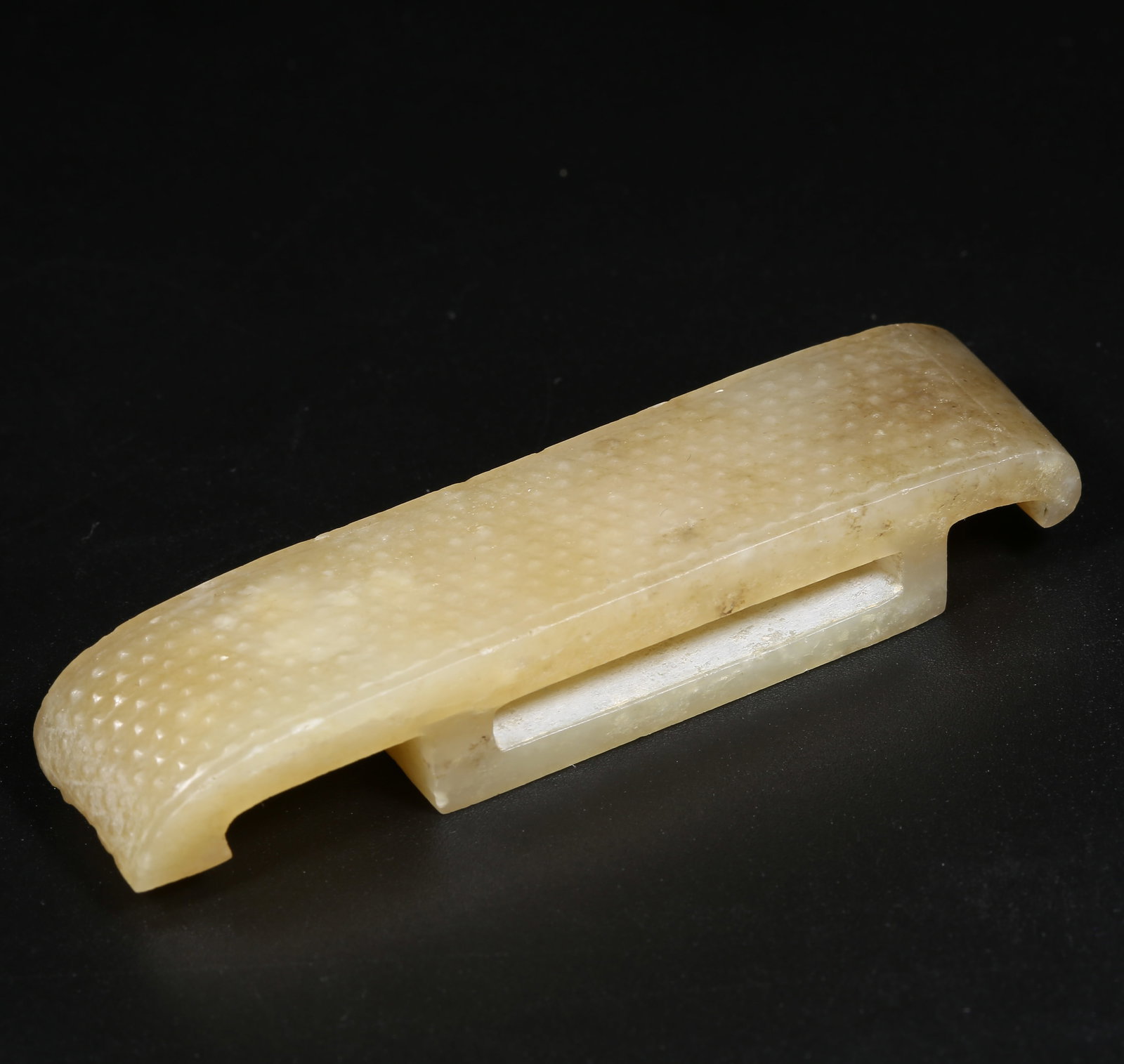 A ANCIENT JADE SWORD FITTING WITH REED PATTERN (1 of 8)