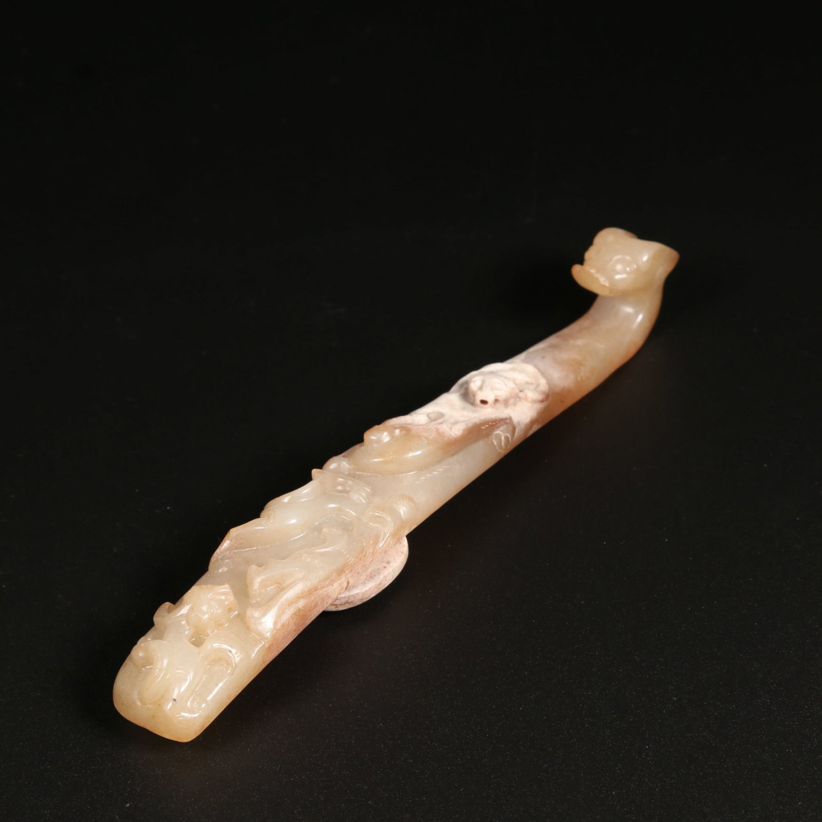 A ARCHAIC JADE BELT HOOK (1 of 9)