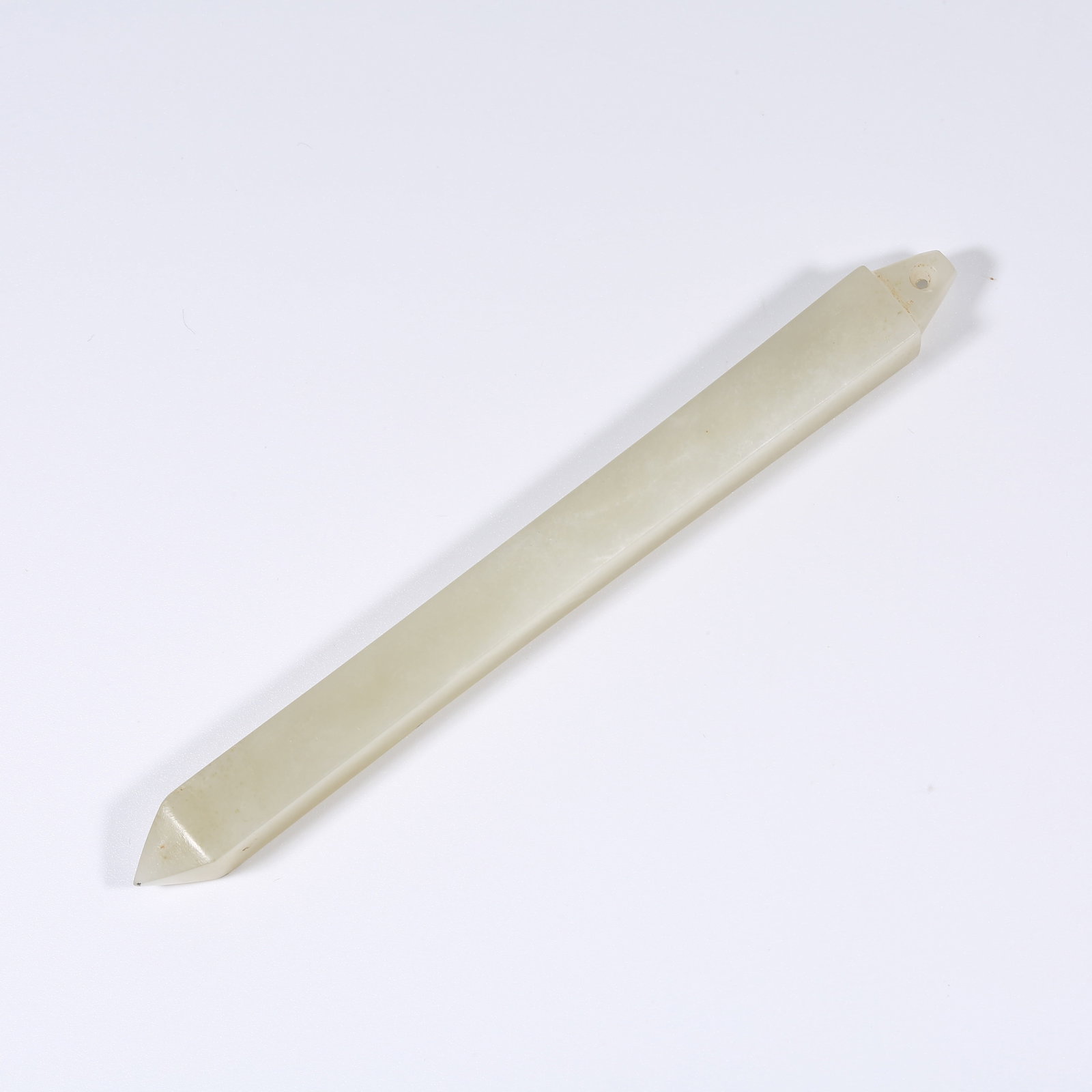 A ANCIENT JADE CONICAL OBJECT (1 of 11)