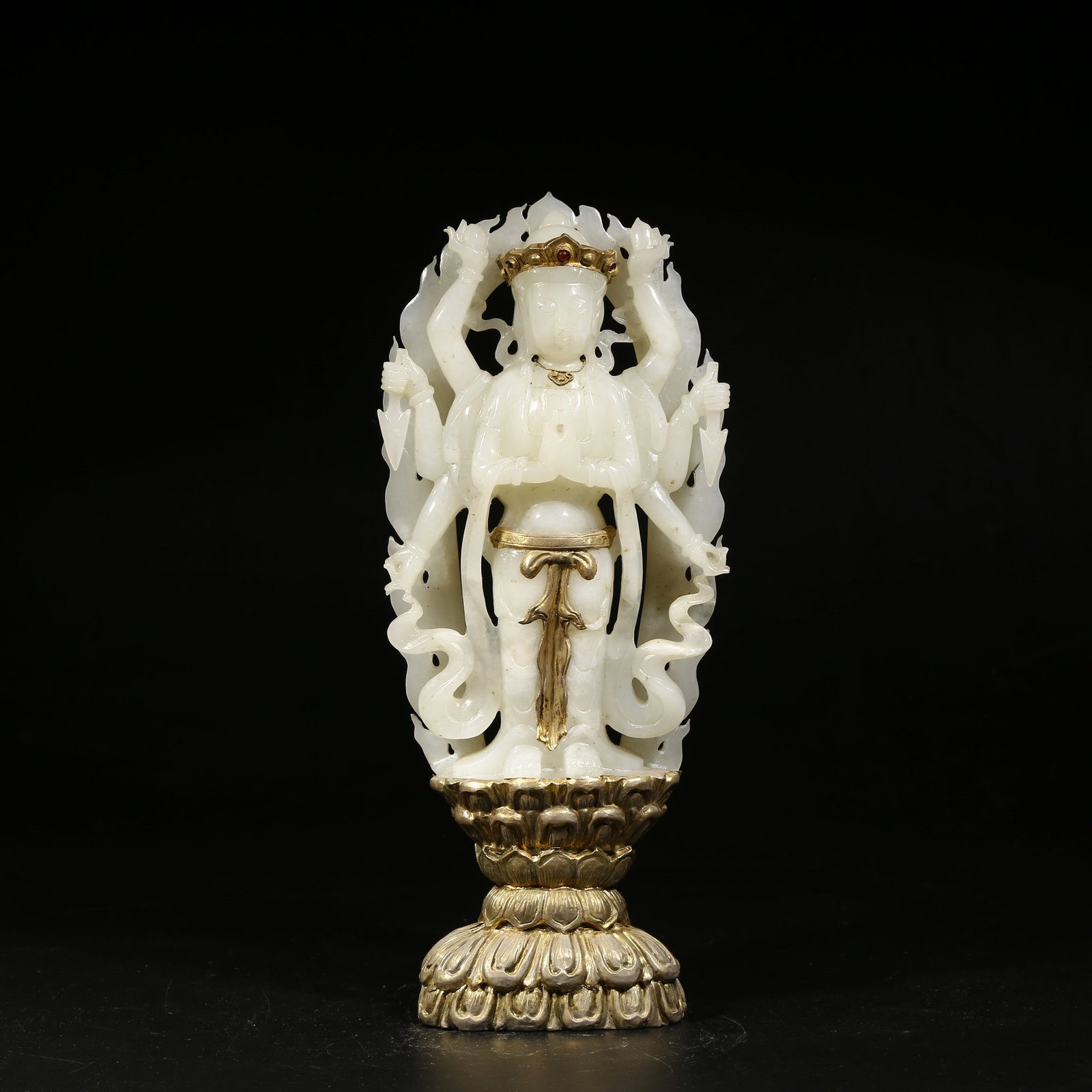 A STANDING BODHISATTVA SCULPTURE IN HETIAN WHITE JADE: Standing Bodhisattva sculpture in Hetian white jade