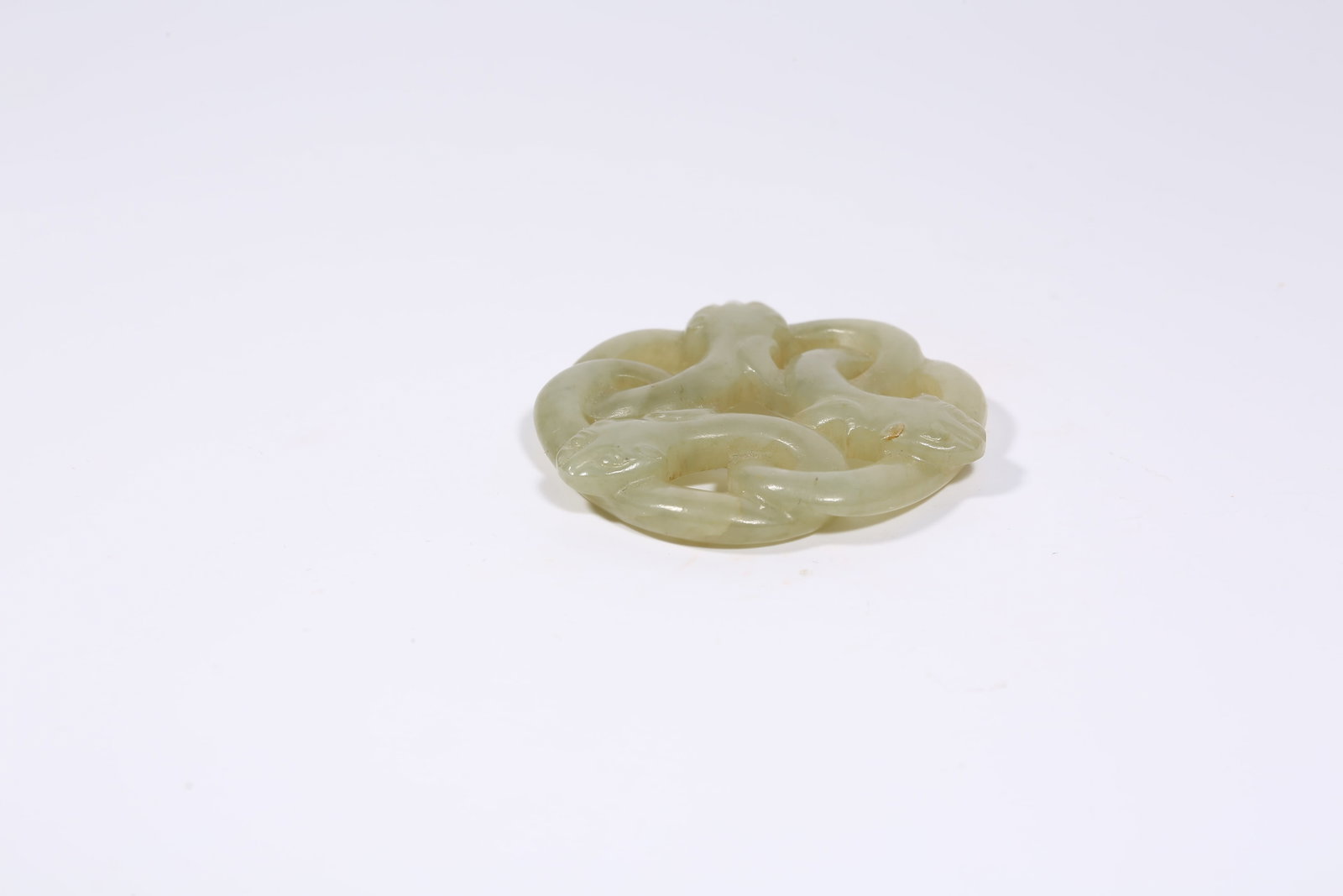 A ANCIENT JADE CHI-DRAGON PATTERN LOOP - 4