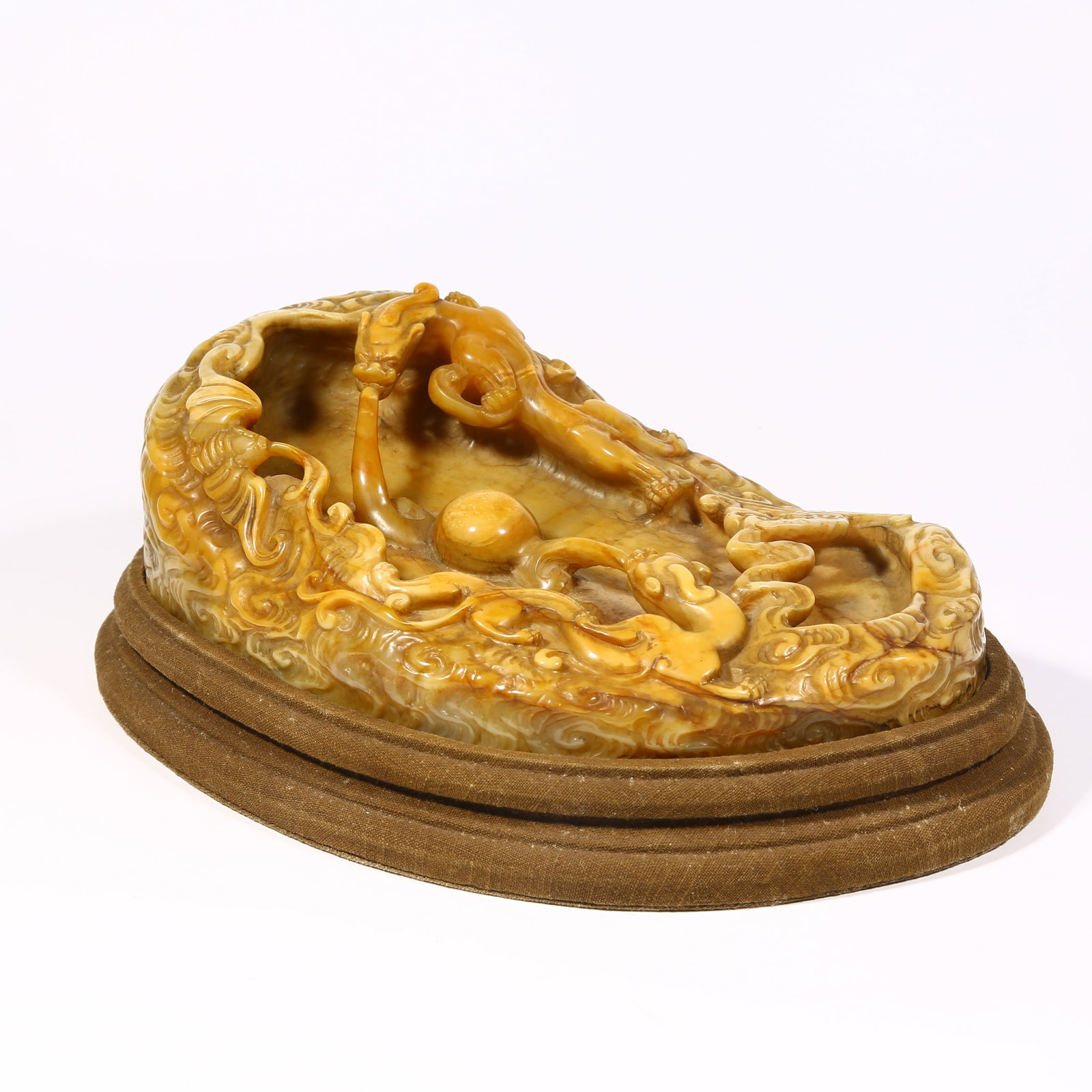 A SHOUSHAN STONE BRUSH WASHER WITH CLOUD AND DRAGON DESIGN: Shoushan stone brush washer with cloud and dragon design